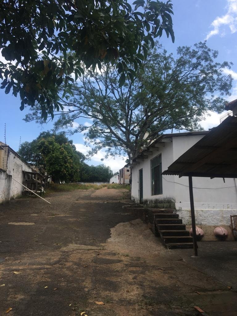 Terreno à venda com 1.925m² no bairro Tristeza em Porto Alegre