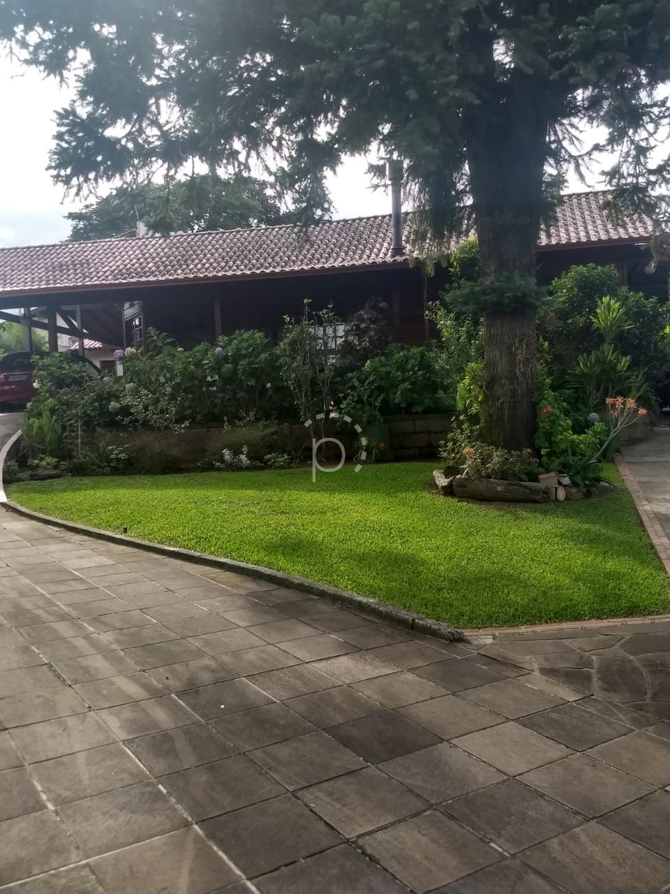 Casa à venda com 110m², 2 quartos, 1 suíte no bairro Cristal em Porto Alegre