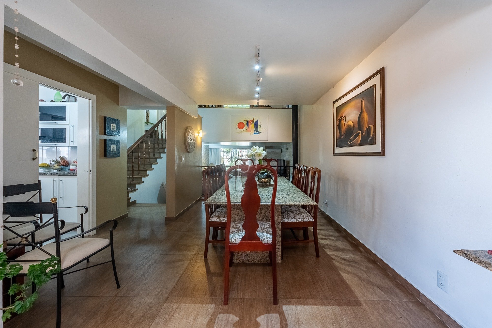 Casa à venda com 344m², 4 quartos, 1 suíte, 4 vagas no bairro Vila Assunção em Porto Alegre - Foto 6