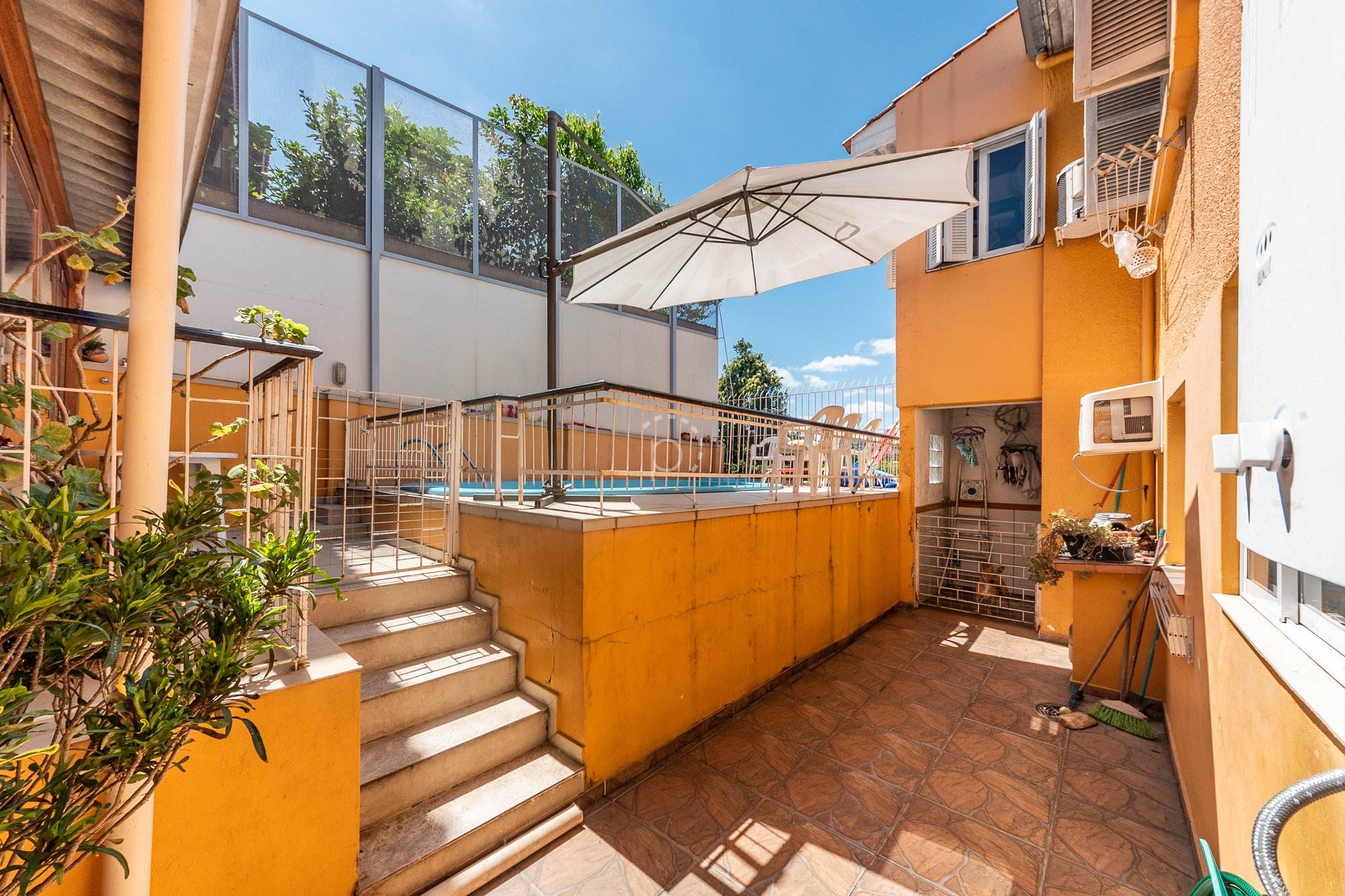 Casa à venda com 344m², 4 quartos, 1 suíte, 4 vagas no bairro Vila Assunção em Porto Alegre - Foto 14