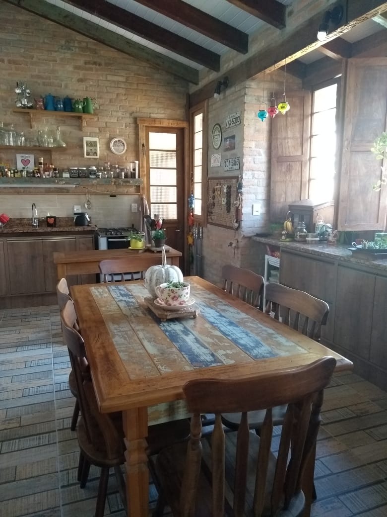 Casa à venda com 107m², 3 quartos, 1 suíte, 2 vagas no bairro Espirito Santo em Porto Alegre - Foto 2