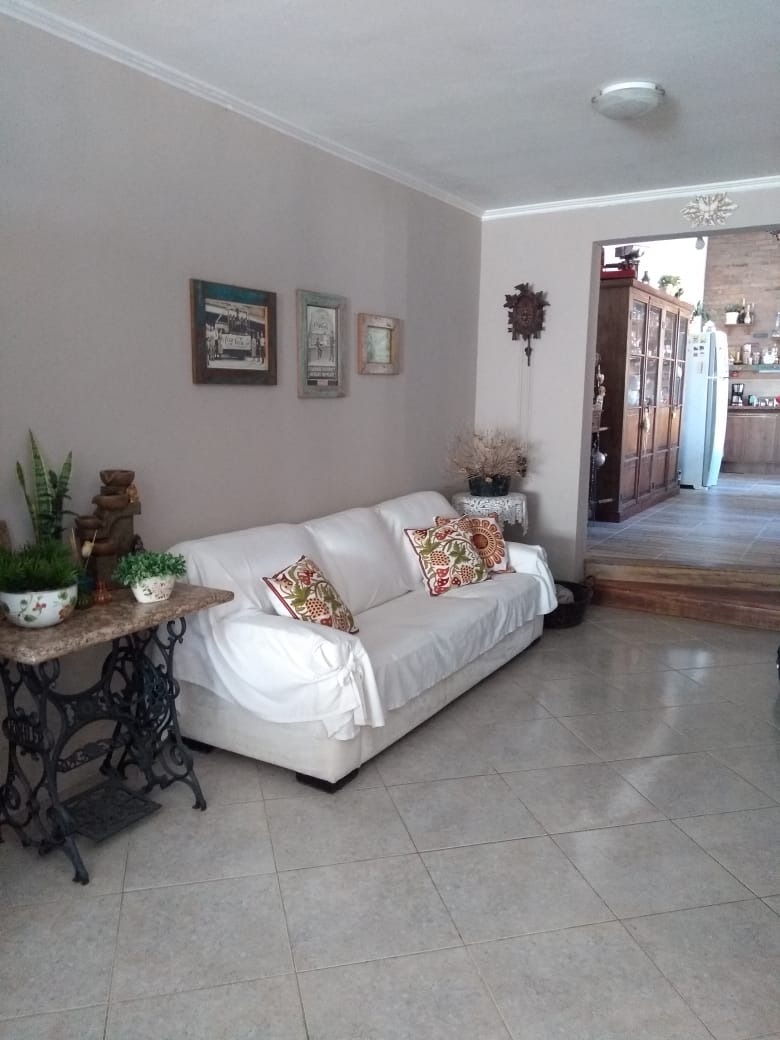 Casa à venda com 107m², 3 quartos, 1 suíte, 2 vagas no bairro Espirito Santo em Porto Alegre - Foto 9