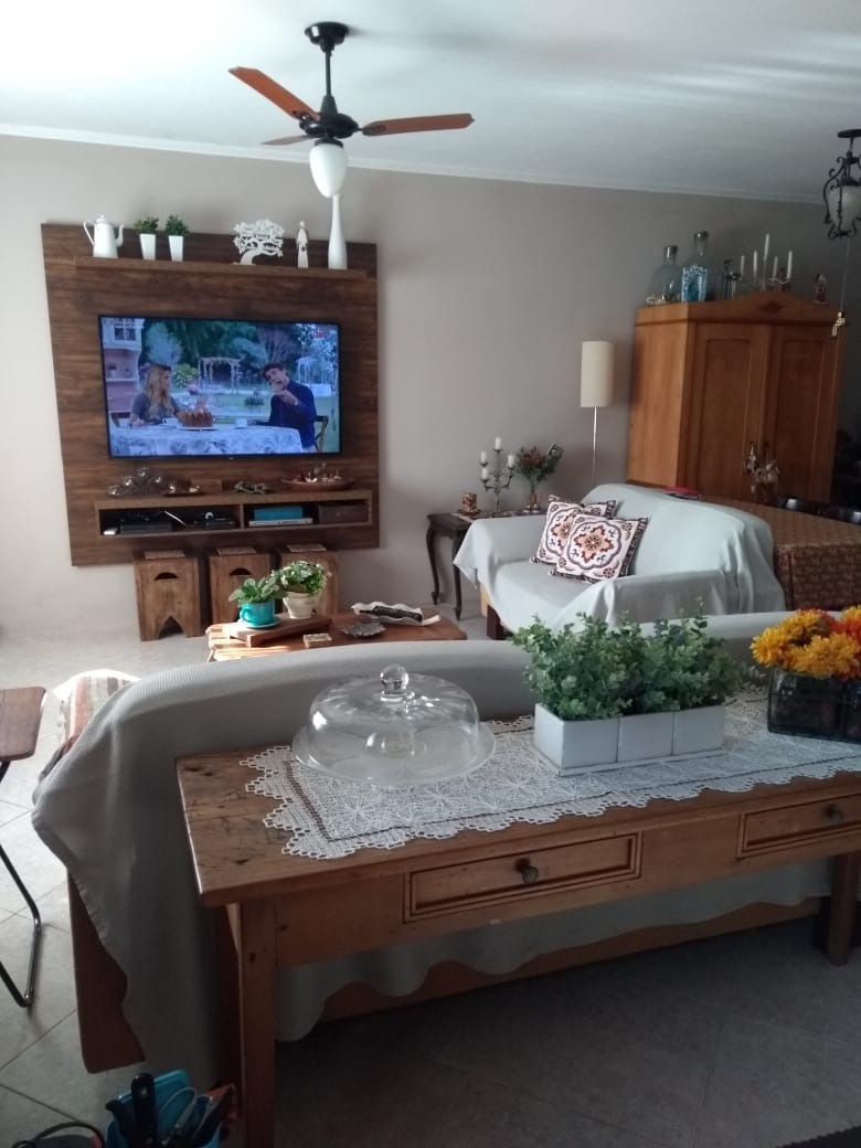 Casa à venda com 107m², 3 quartos, 1 suíte, 2 vagas no bairro Espirito Santo em Porto Alegre - Foto 11