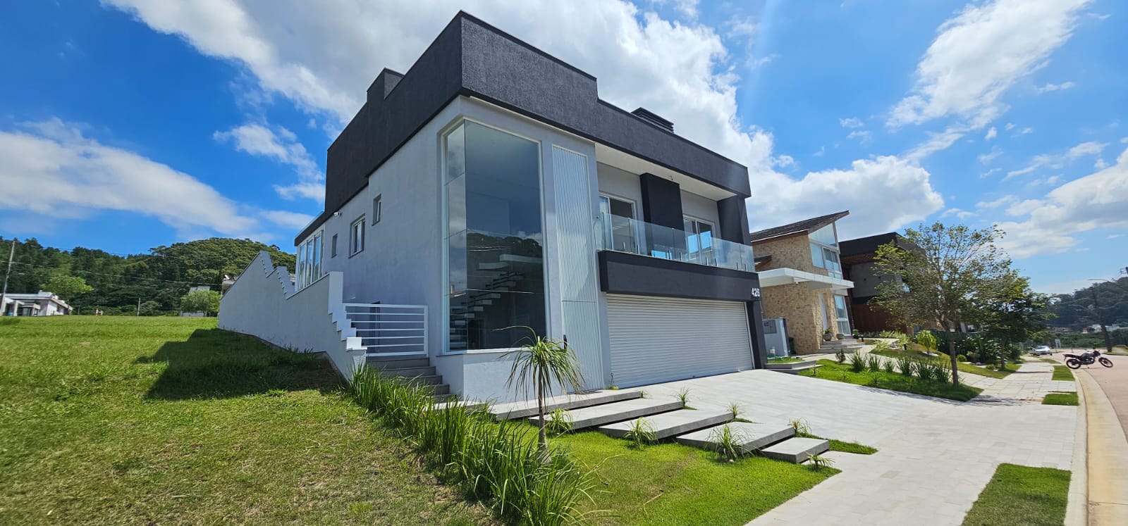 Casa em Condomínio à venda com 300m², 4 quartos, 4 suítes, 6 vagas no bairro Alphaville em Porto Alegre - Foto 22