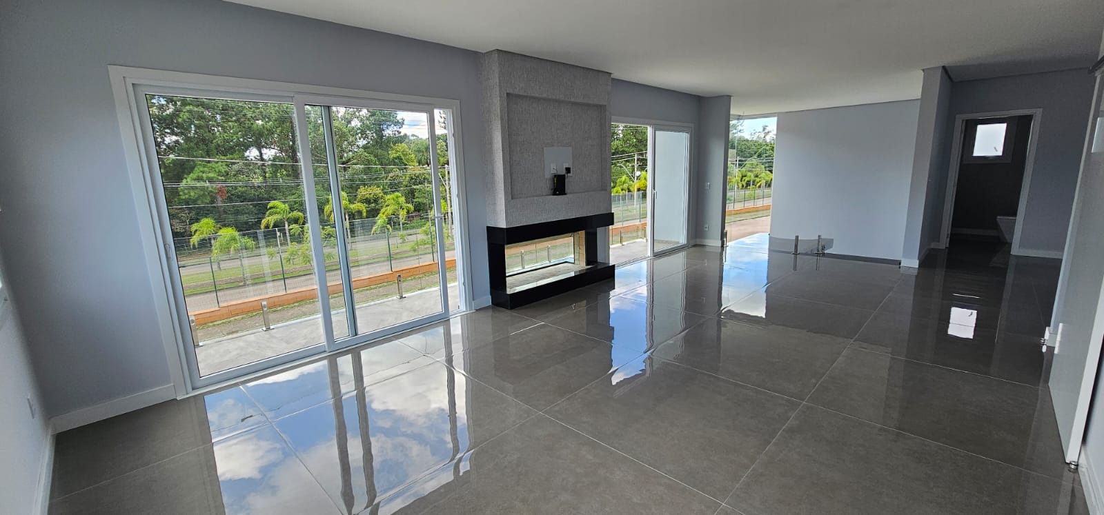 Casa em Condomínio à venda com 300m², 4 quartos, 4 suítes, 6 vagas no bairro Alphaville em Porto Alegre - Foto 3