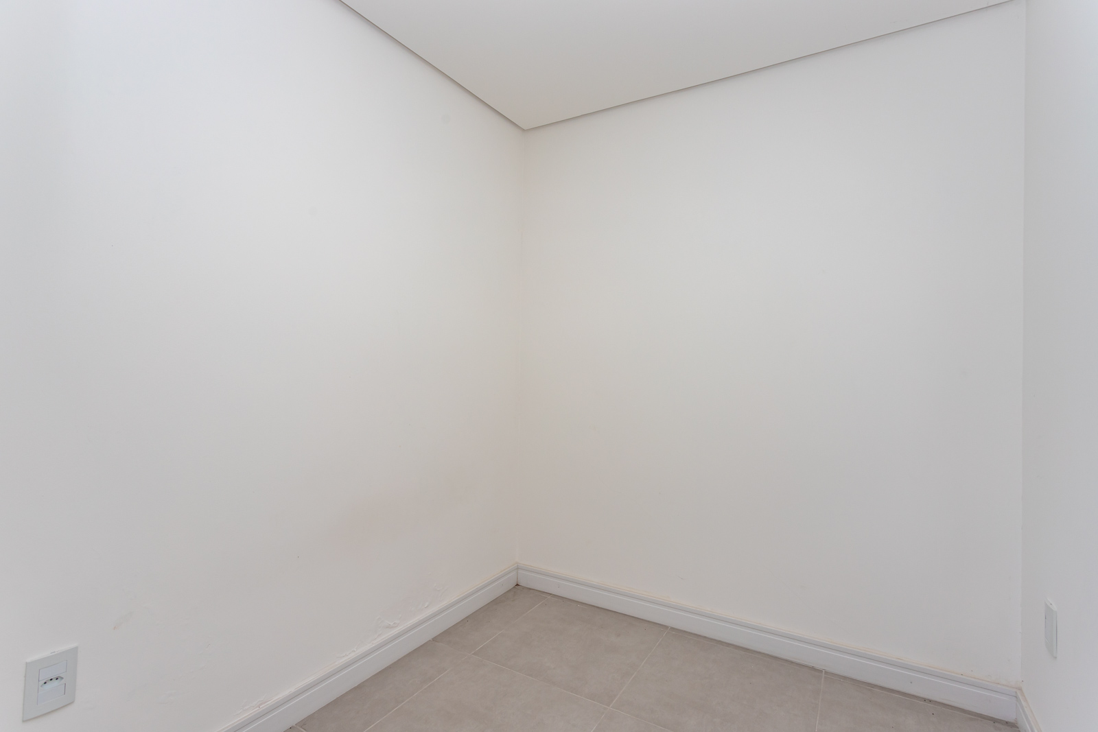 Casa em Condomínio à venda com 508m², 4 quartos, 4 suítes, 2 vagas no bairro Tristeza em Porto Alegre - Foto 25