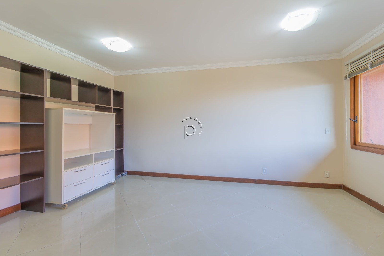 Casa em Condomínio à venda com 357m², 4 quartos, 2 suítes, 2 vagas no bairro Cristal em Porto Alegre - Foto 4