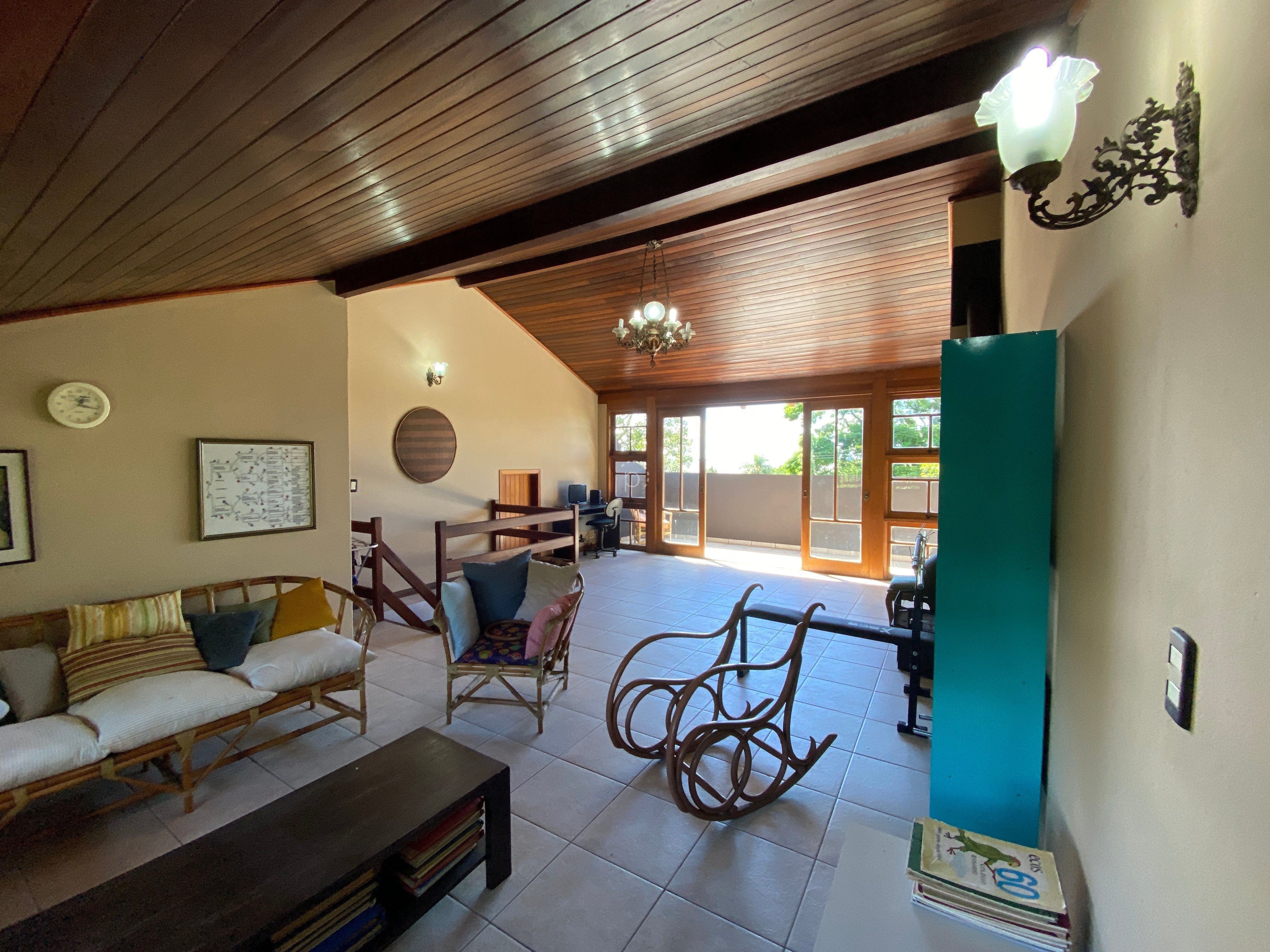 Casa à venda com 300m², 4 quartos, 4 suítes, 4 vagas no bairro Tristeza em Porto Alegre - Foto 25