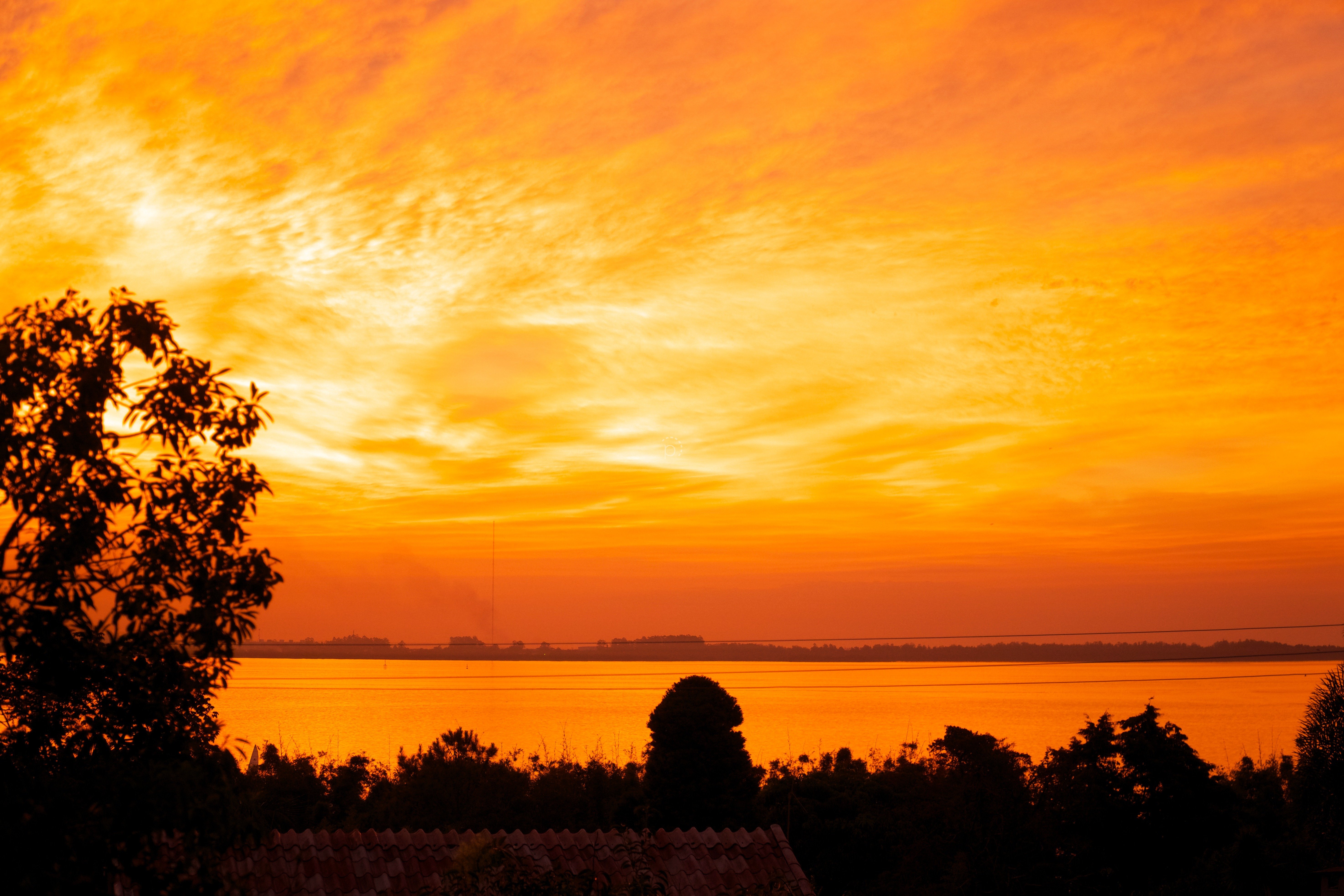Casa à venda com 300m², 4 quartos, 4 suítes, 4 vagas no bairro Tristeza em Porto Alegre - Foto 34
