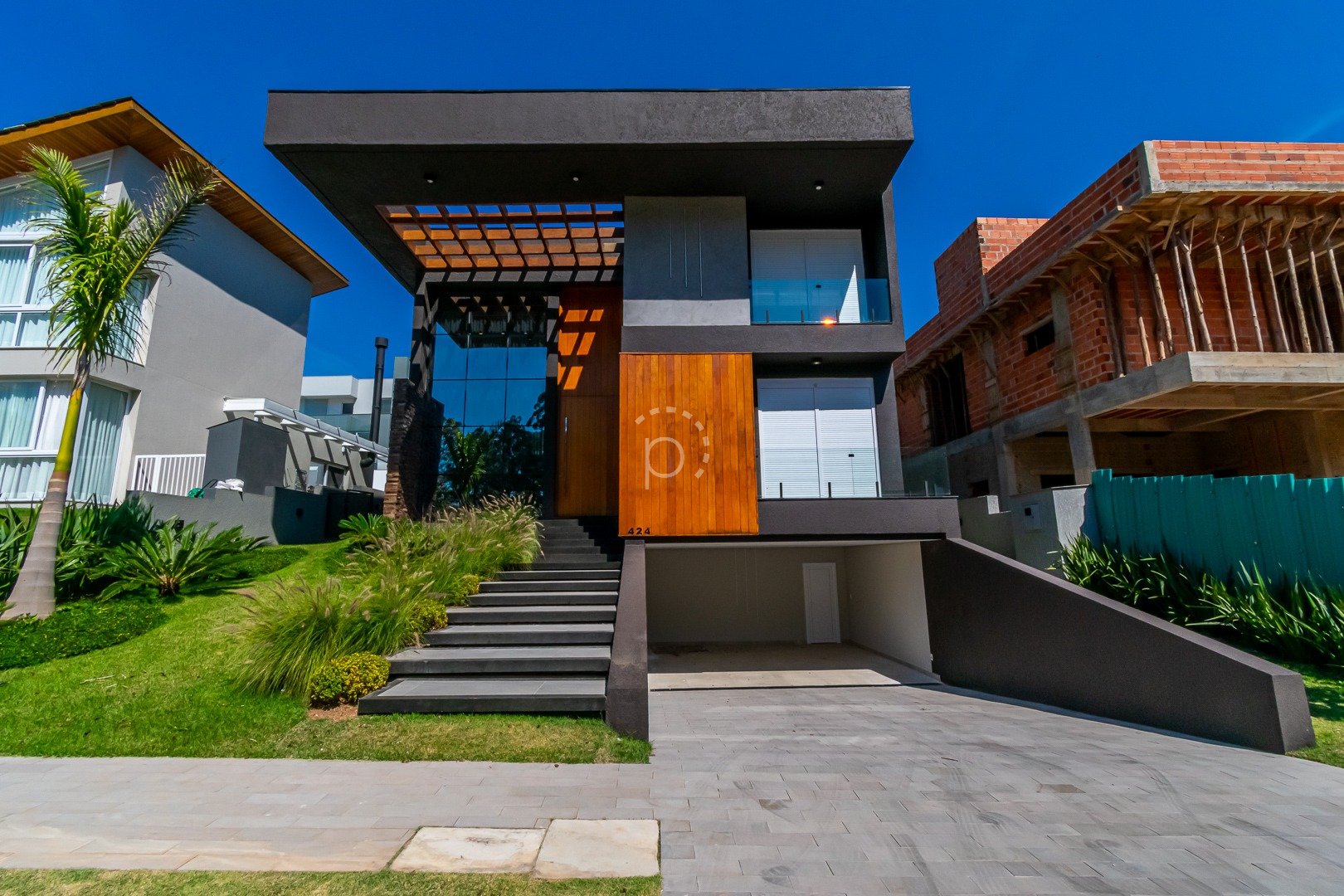 Casa em Condomínio à venda com 289m², 4 quartos, 4 suítes, 2 vagas no bairro Alphaville em Porto Alegre