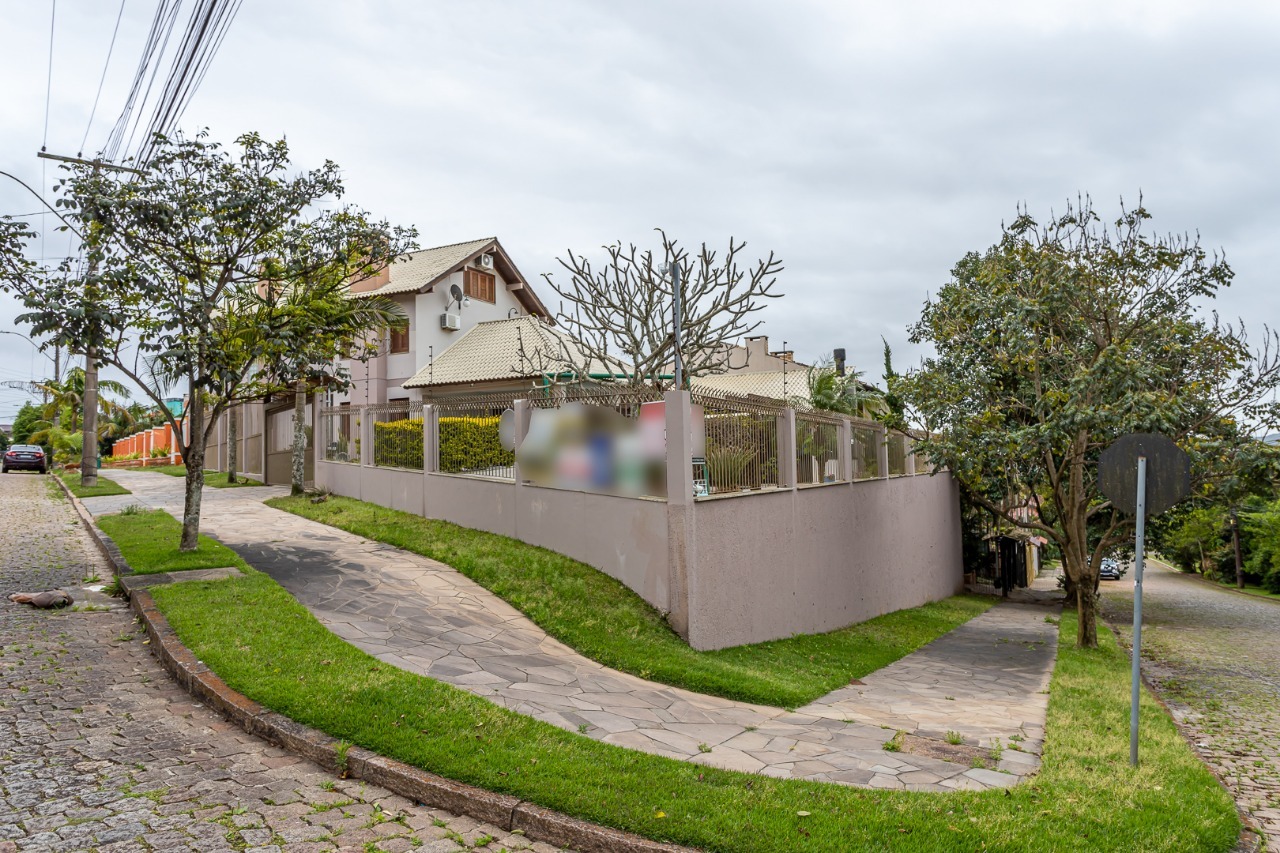 Casa à venda com 296m², 3 quartos, 1 suíte, 4 vagas no bairro Espirito Santo em Porto Alegre - Foto 27