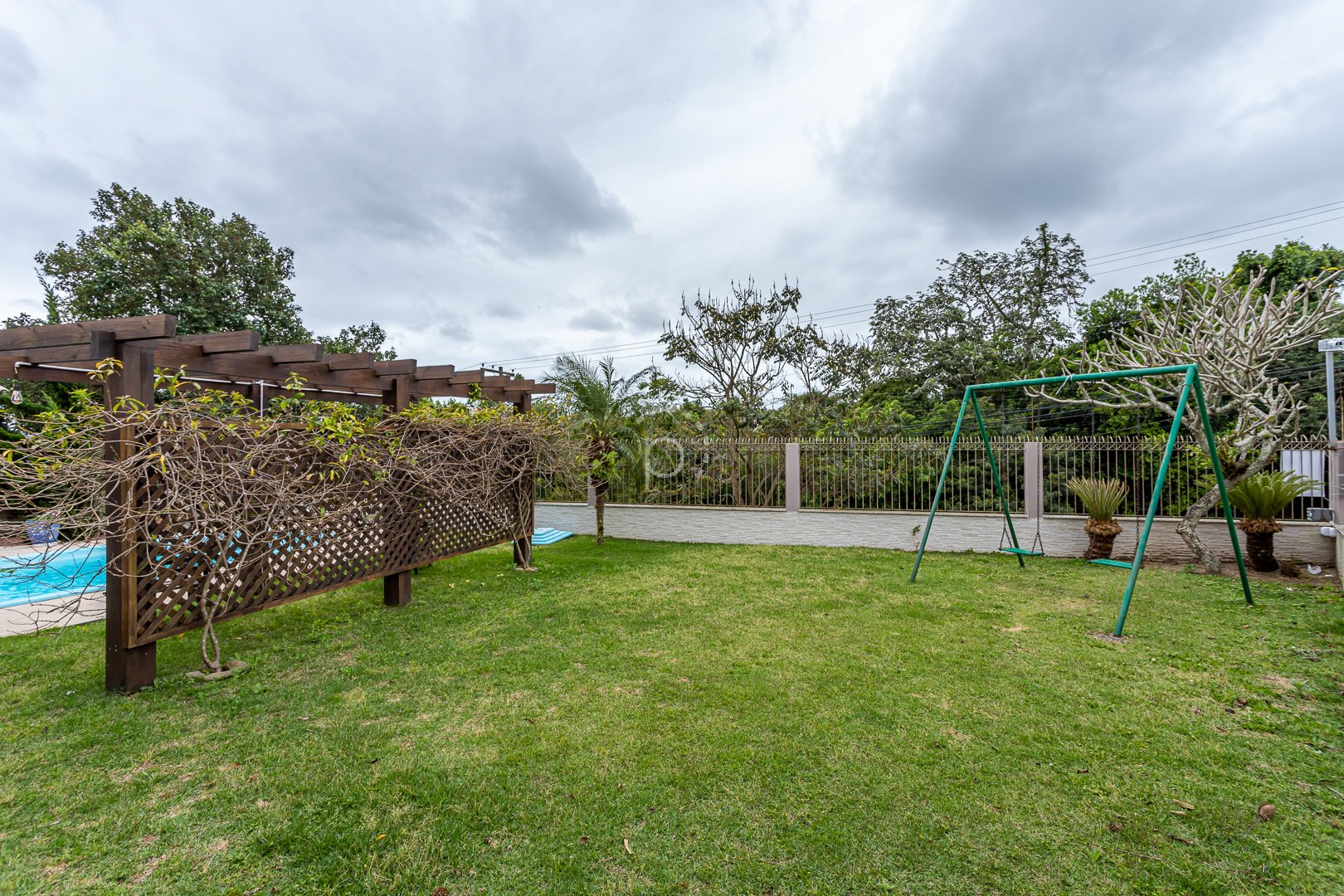 Casa à venda com 296m², 3 quartos, 1 suíte, 4 vagas no bairro Espirito Santo em Porto Alegre - Foto 22