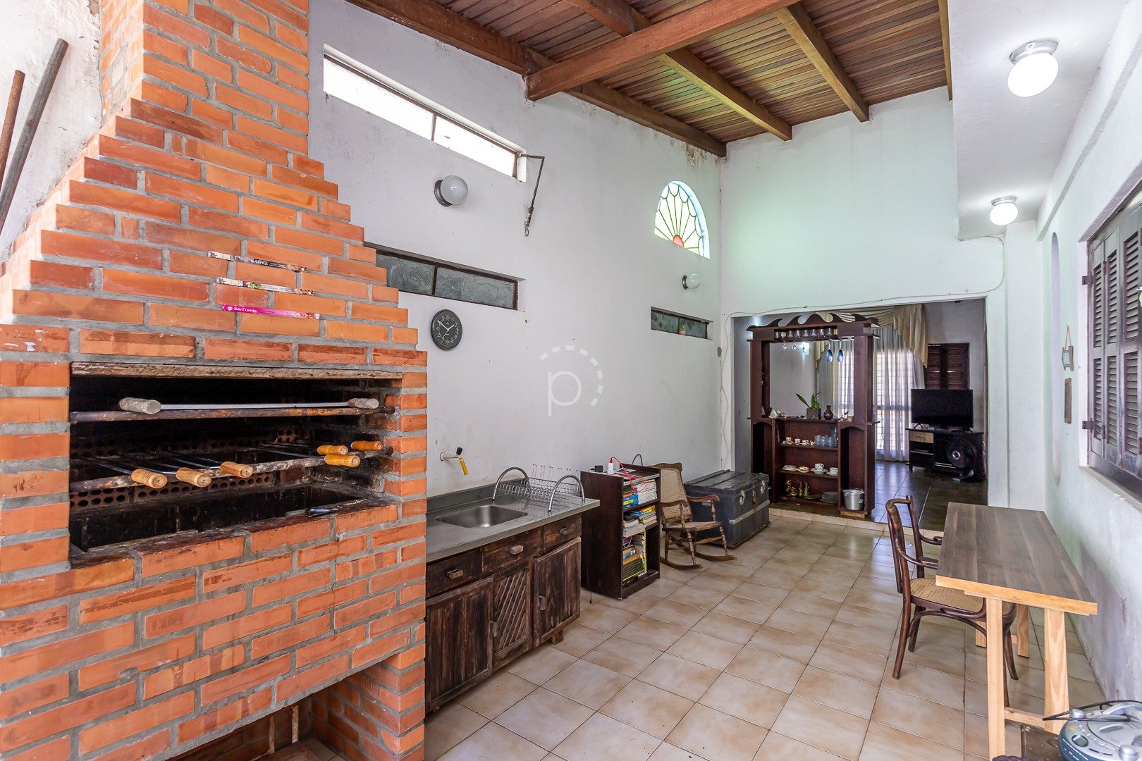 Casa à venda com 313m², 3 quartos, 1 suíte, 5 vagas no bairro Tristeza em Porto Alegre - Foto 12