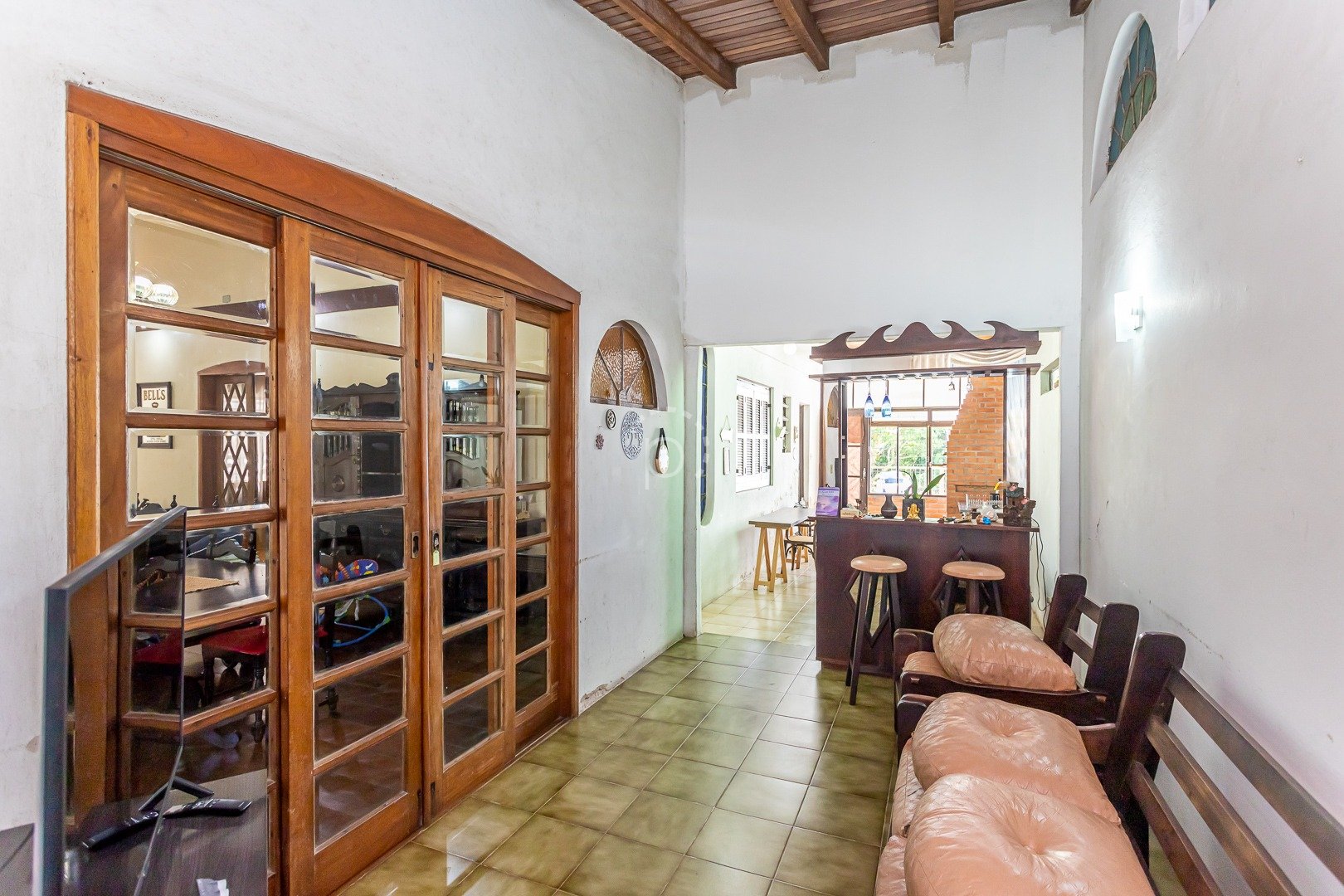 Casa à venda com 313m², 3 quartos, 1 suíte, 5 vagas no bairro Tristeza em Porto Alegre - Foto 19