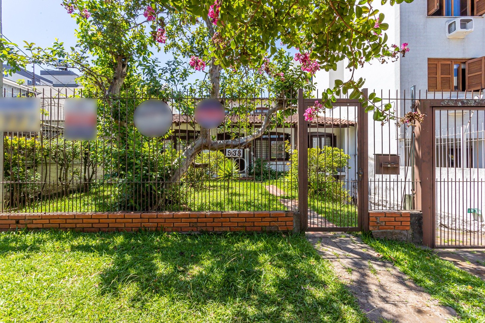 Casa à venda com 313m², 3 quartos, 1 suíte, 5 vagas no bairro Tristeza em Porto Alegre - Foto 2