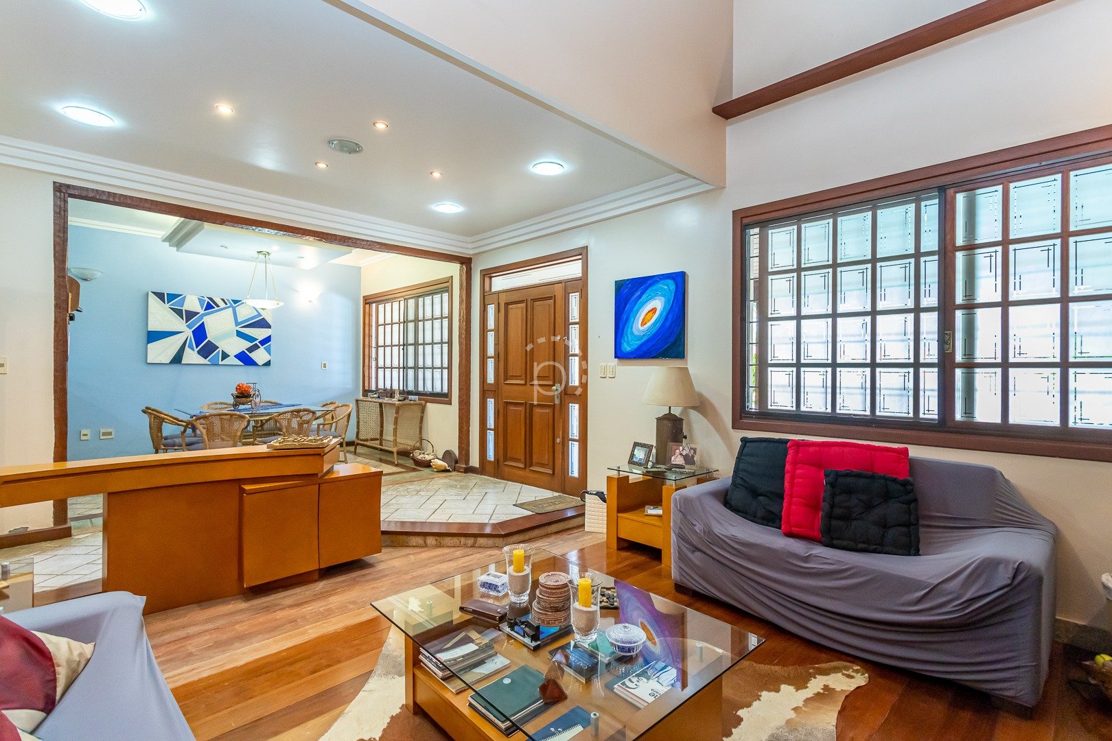 Casa à venda com 328m², 3 quartos, 1 suíte, 2 vagas no bairro Guarujá em Porto Alegre - Foto 4