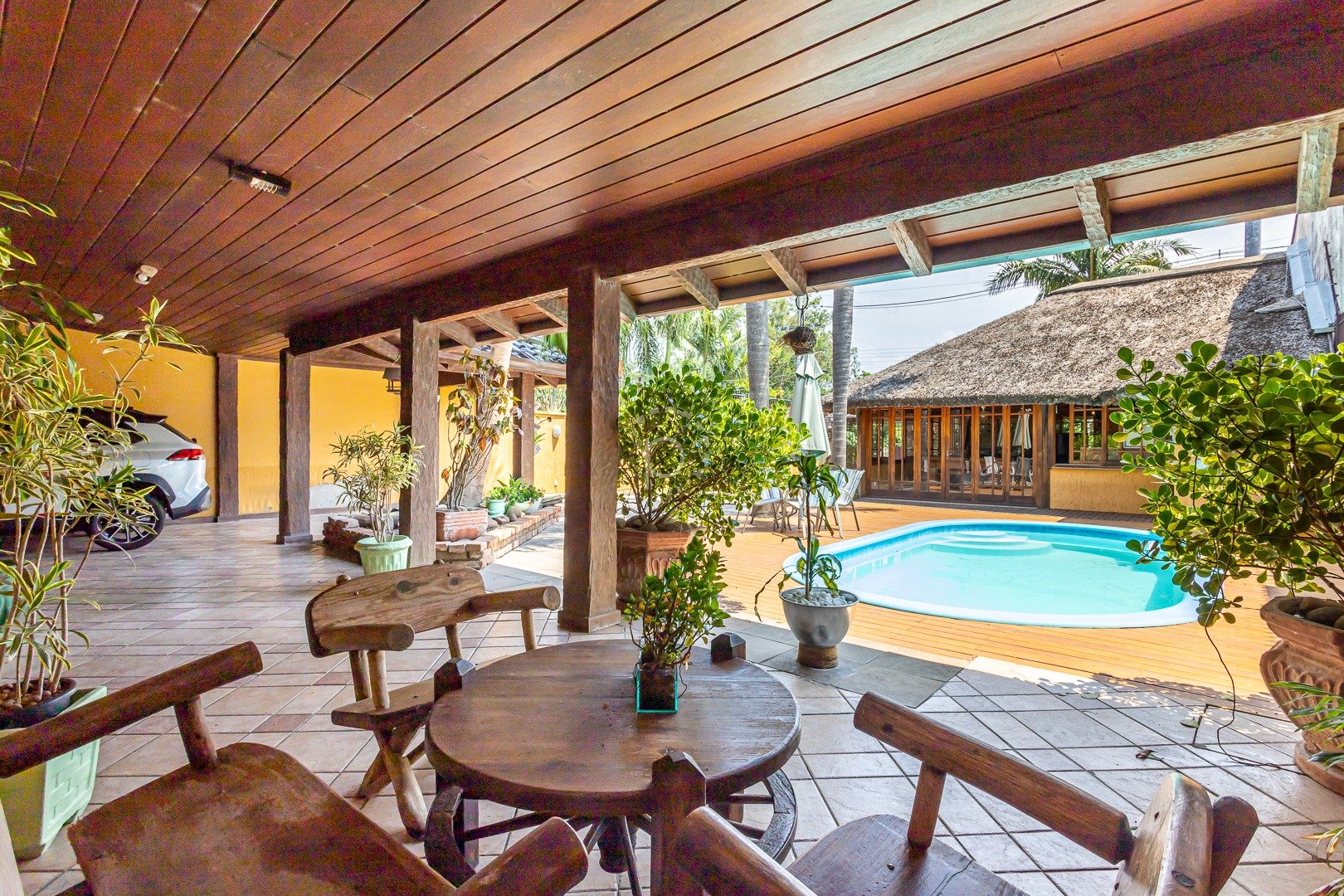 Casa à venda com 328m², 3 quartos, 1 suíte, 2 vagas no bairro Guarujá em Porto Alegre - Foto 52