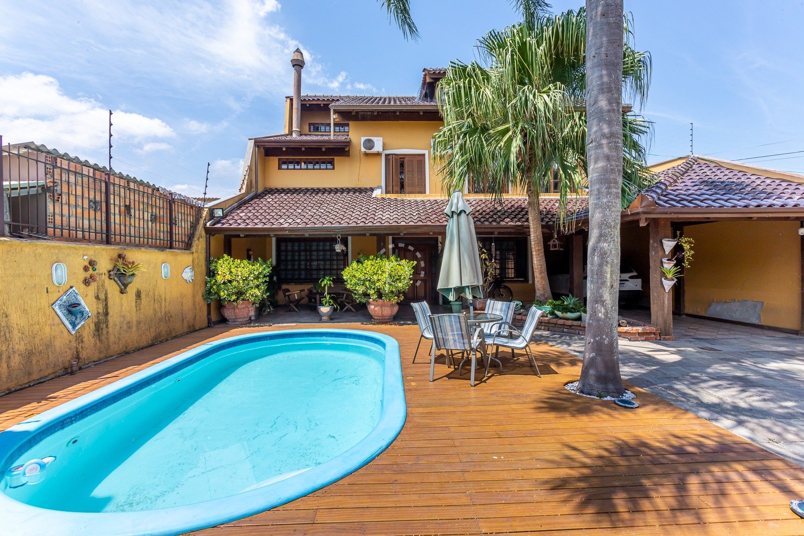 Casa à venda com 328m², 3 quartos, 1 suíte, 2 vagas no bairro Guarujá em Porto Alegre - Foto 55