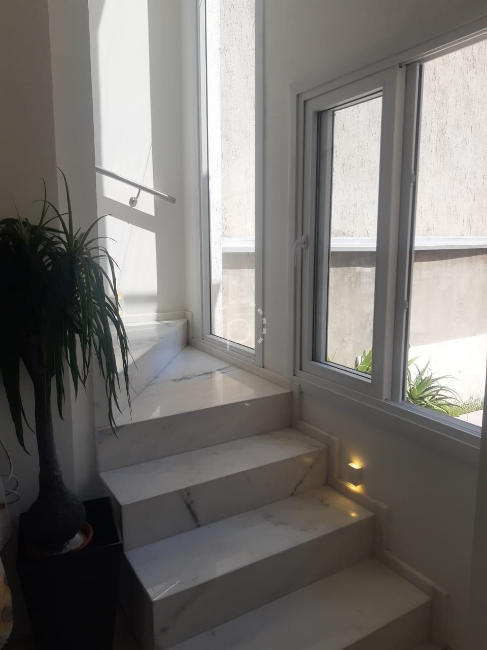 Casa à venda com 200m², 3 quartos, 2 vagas no bairro Tristeza em Porto Alegre - Foto 8