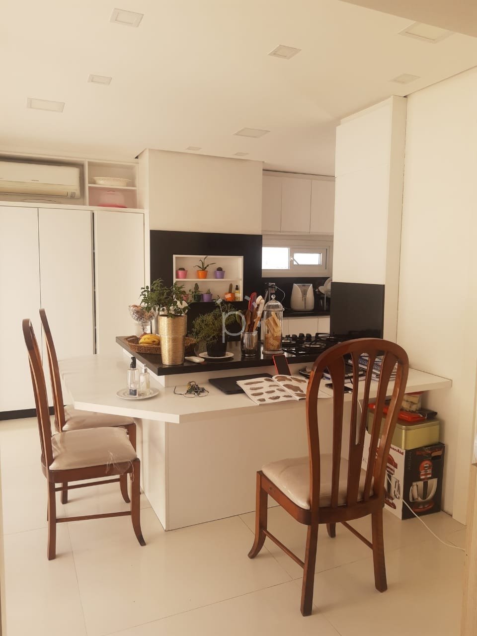 Casa à venda com 200m², 3 quartos, 2 vagas no bairro Tristeza em Porto Alegre - Foto 4