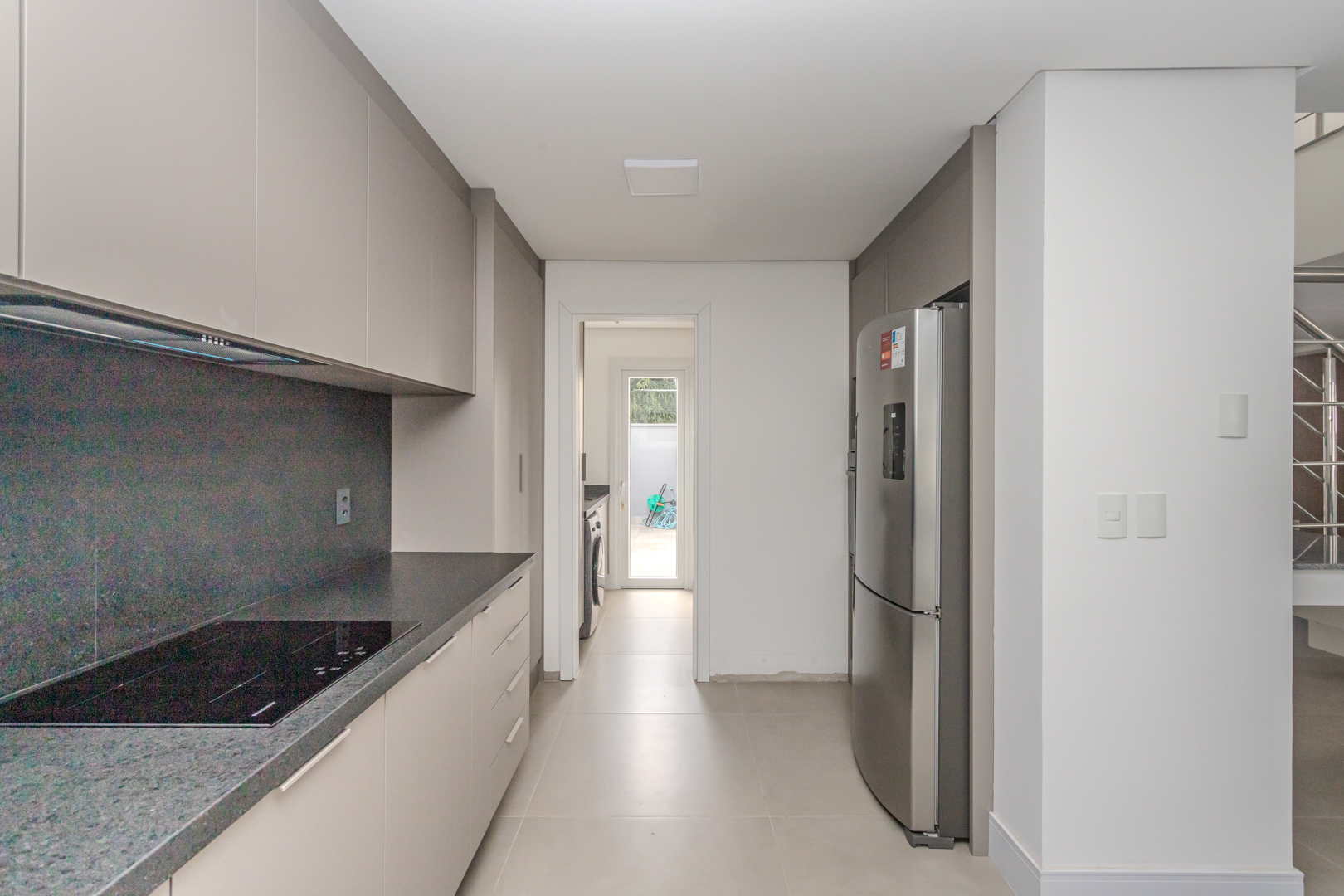Casa em Condomínio à venda com 300m², 3 quartos, 3 suítes no bairro Pedra Redonda em Porto Alegre - Foto 10