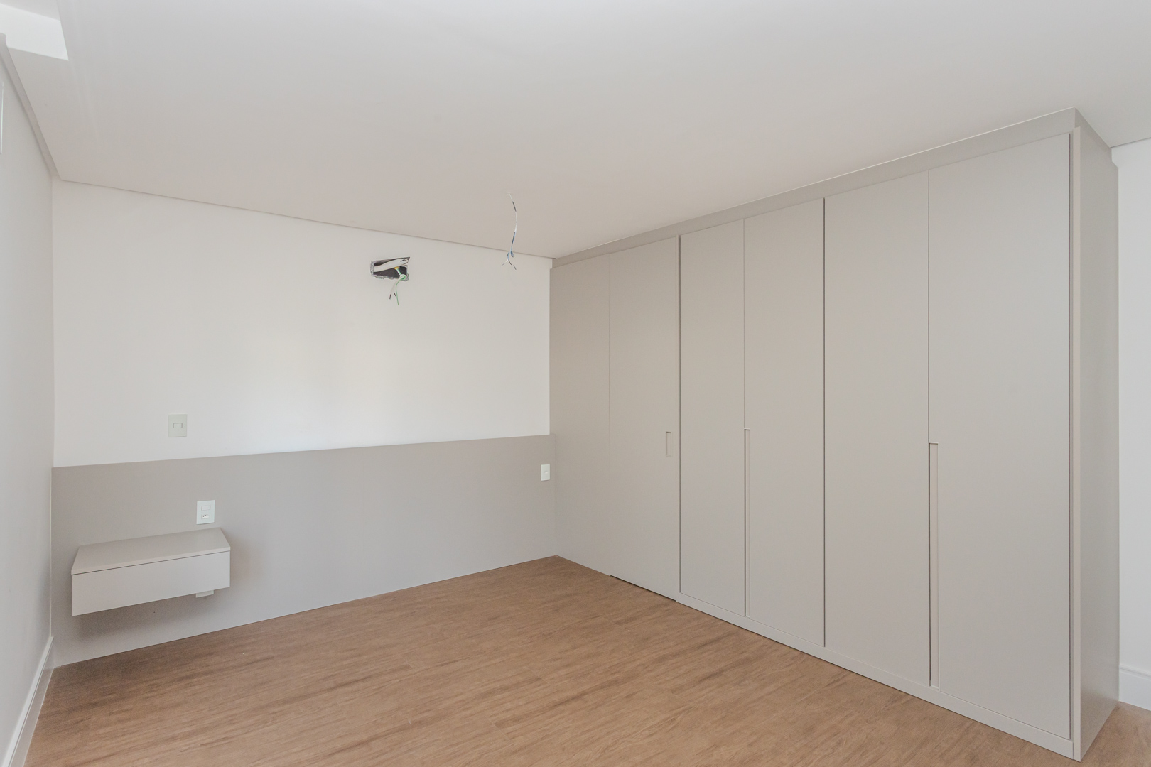 Casa em Condomínio à venda com 300m², 3 quartos, 3 suítes no bairro Pedra Redonda em Porto Alegre - Foto 28