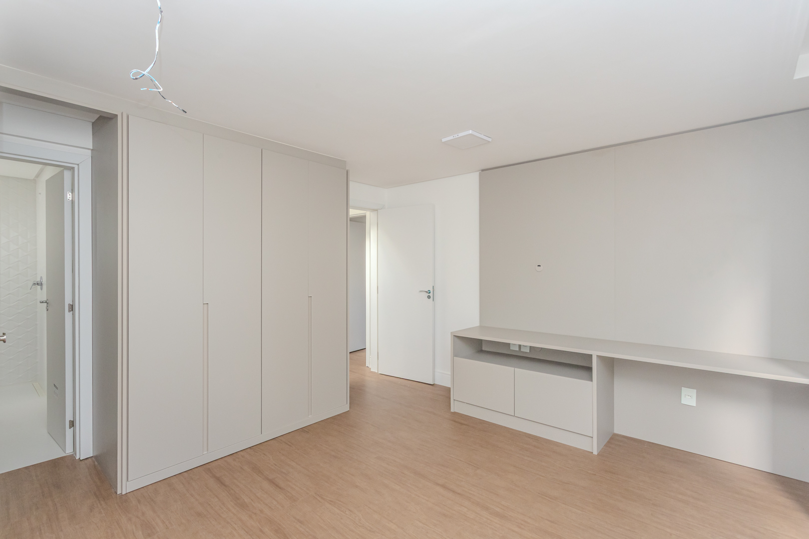 Casa em Condomínio à venda com 300m², 3 quartos, 3 suítes no bairro Pedra Redonda em Porto Alegre - Foto 30
