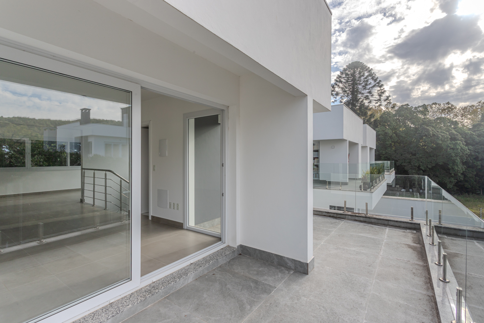 Casa em Condomínio à venda com 300m², 3 quartos, 3 suítes no bairro Pedra Redonda em Porto Alegre - Foto 44