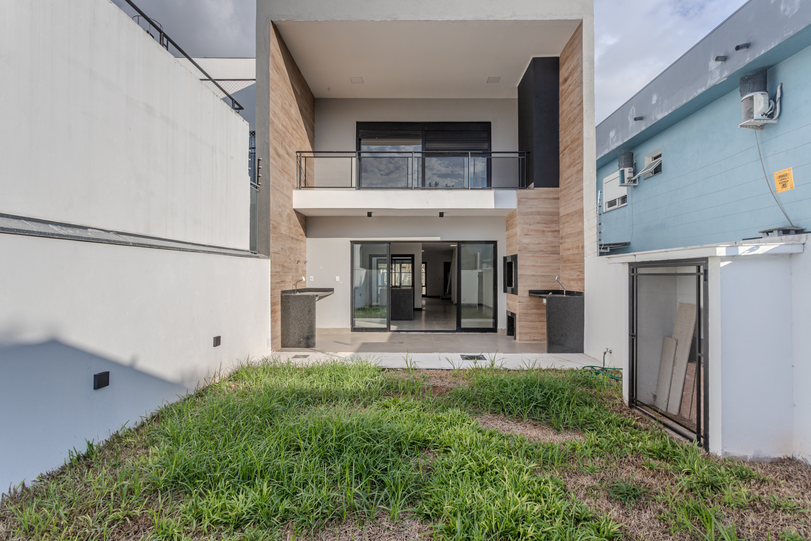 Casa à venda com 166m², 3 quartos, 1 suíte, 2 vagas no bairro Ipanema em Porto Alegre - Foto 21