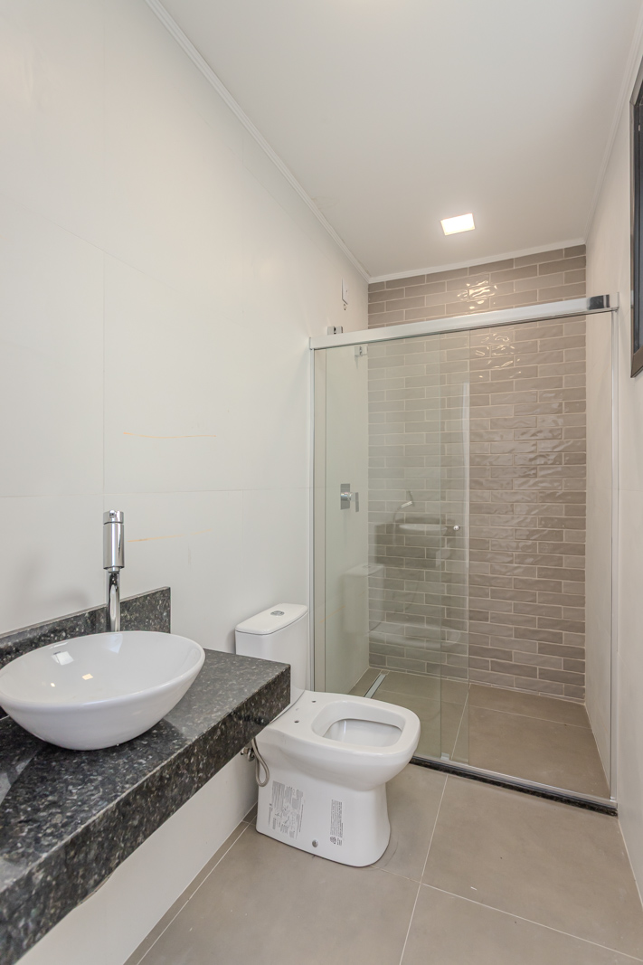 Casa à venda com 166m², 3 quartos, 1 suíte, 2 vagas no bairro Ipanema em Porto Alegre - Foto 34