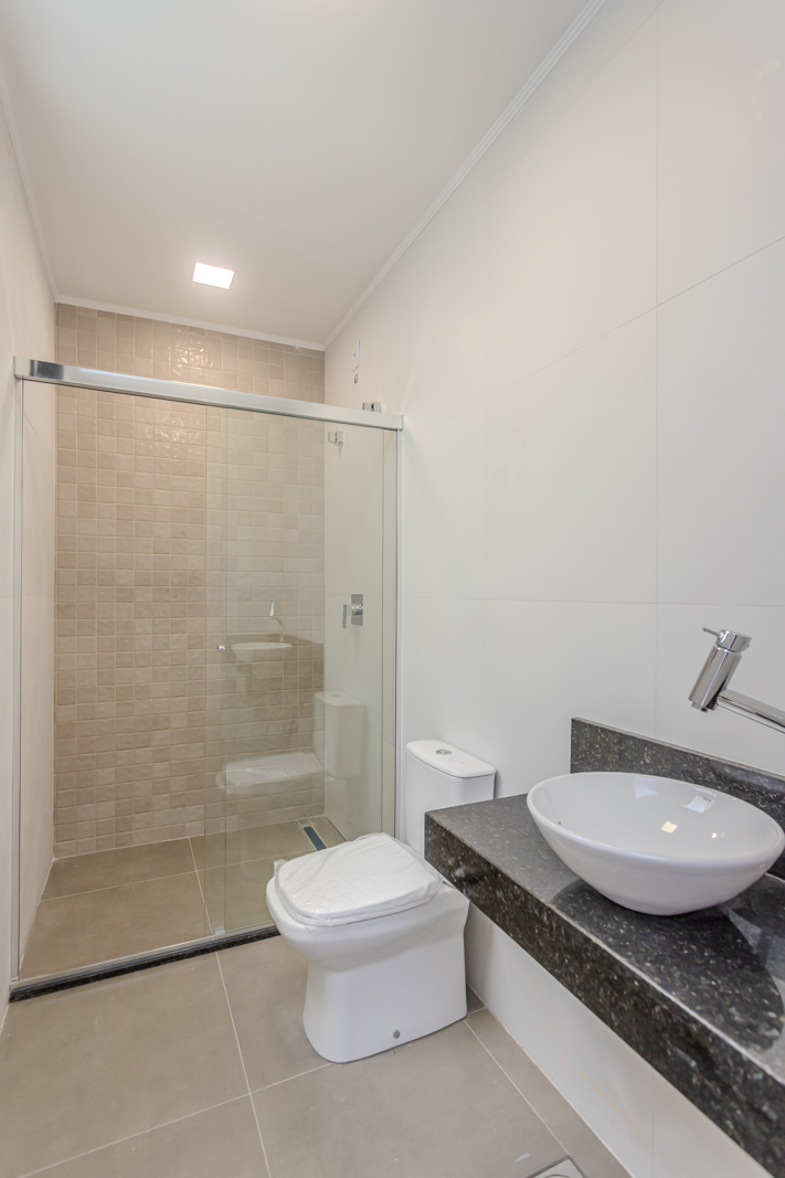 Casa à venda com 166m², 3 quartos, 1 suíte, 2 vagas no bairro Ipanema em Porto Alegre - Foto 38