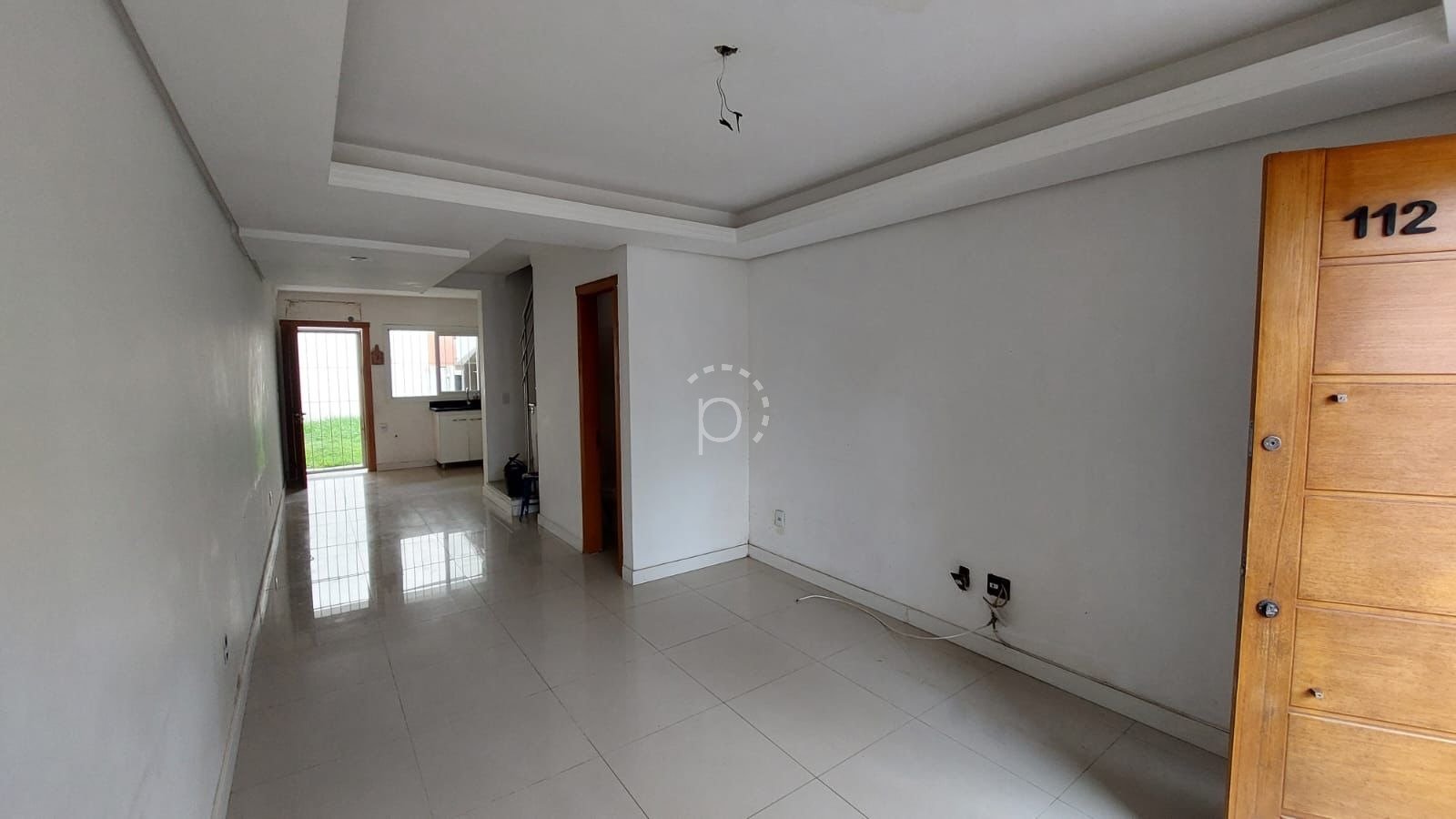 Casa à venda com 111m², 3 quartos, 1 suíte, 2 vagas no bairro Hípica em Porto Alegre - Foto 2