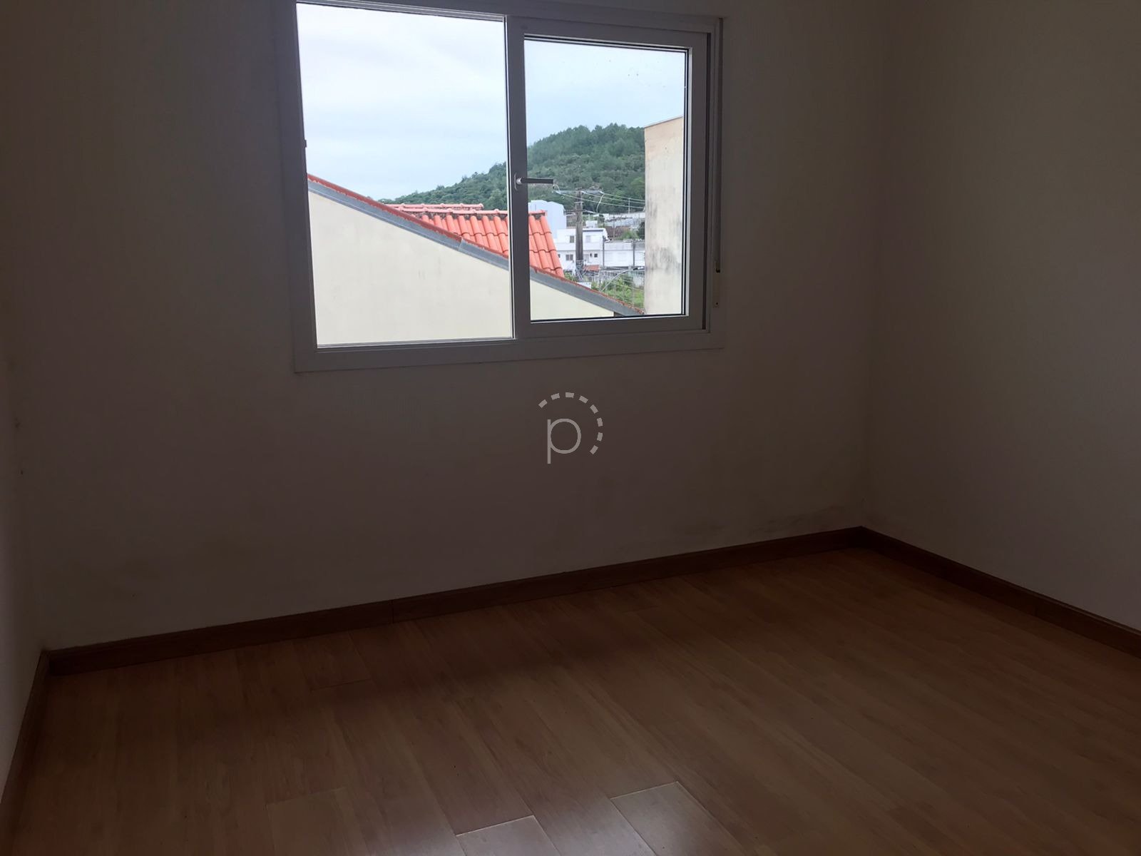 Casa à venda com 111m², 3 quartos, 1 suíte, 2 vagas no bairro Hípica em Porto Alegre - Foto 11