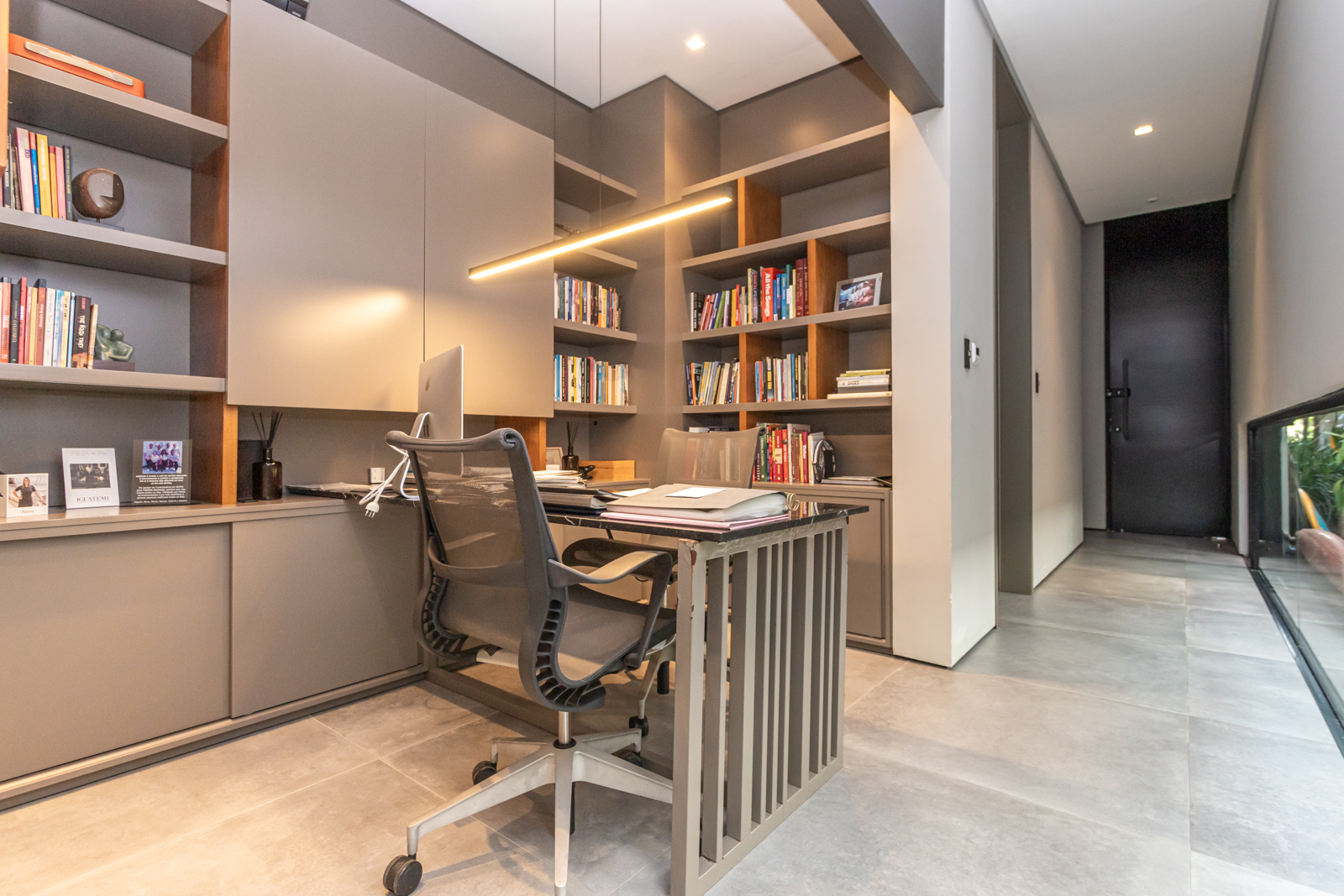 Casa em Condomínio à venda com 340m², 3 quartos, 3 vagas no bairro Terra Ville em Porto Alegre - Foto 17