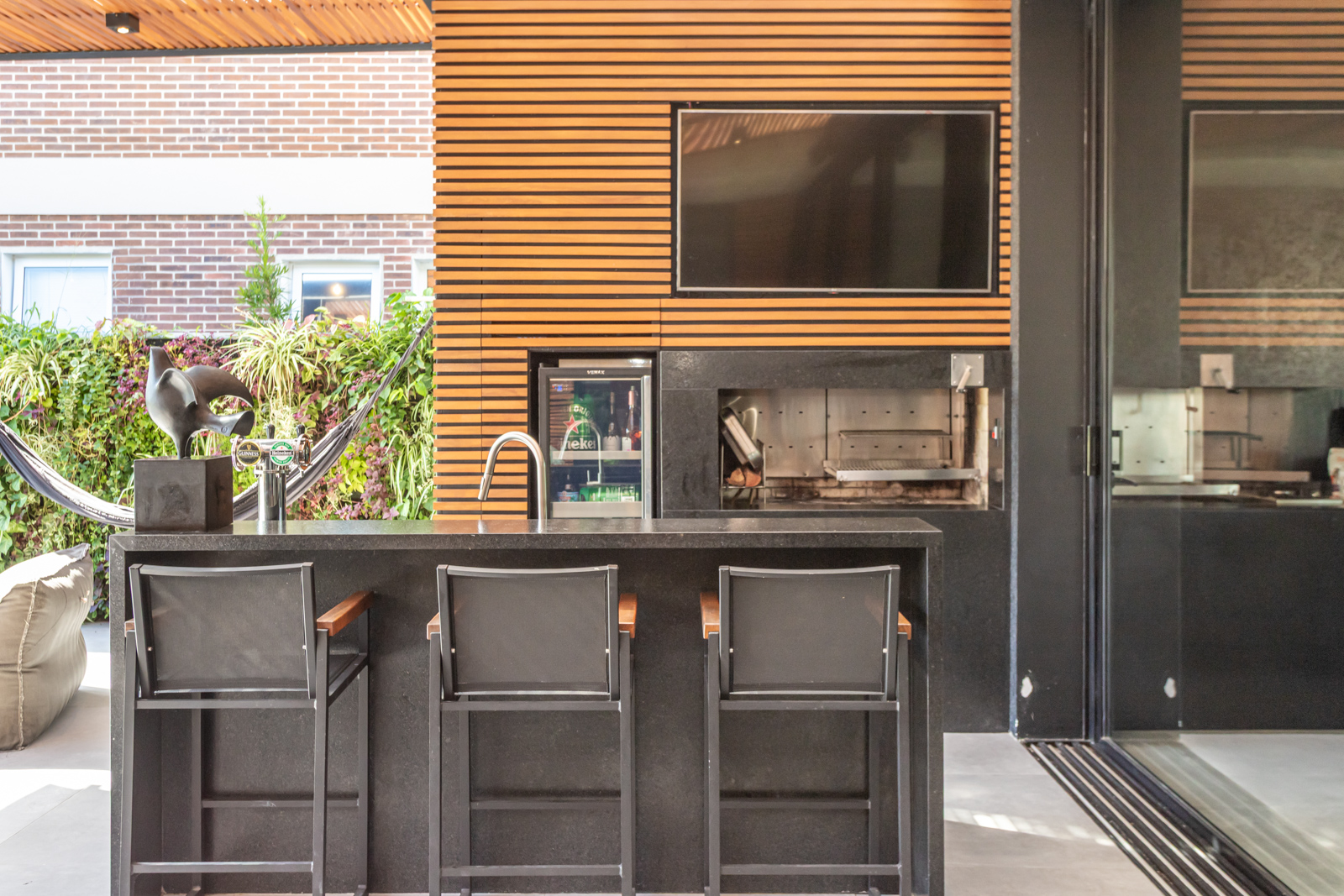 Casa em Condomínio à venda com 340m², 3 quartos, 3 vagas no bairro Terra Ville em Porto Alegre - Foto 31