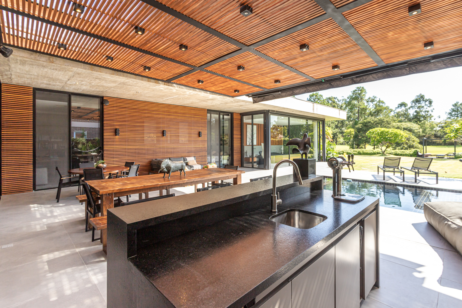 Casa em Condomínio à venda com 340m², 3 quartos, 3 vagas no bairro Terra Ville em Porto Alegre - Foto 32