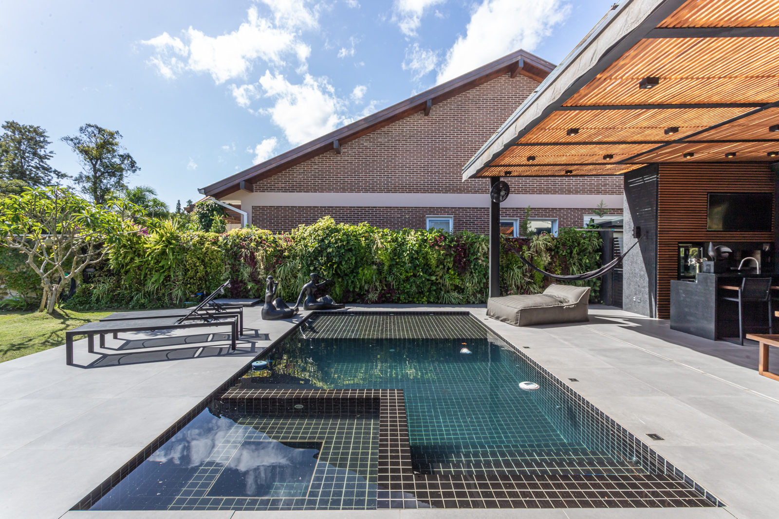 Casa em Condomínio à venda com 340m², 3 quartos, 3 vagas no bairro Terra Ville em Porto Alegre - Foto 34