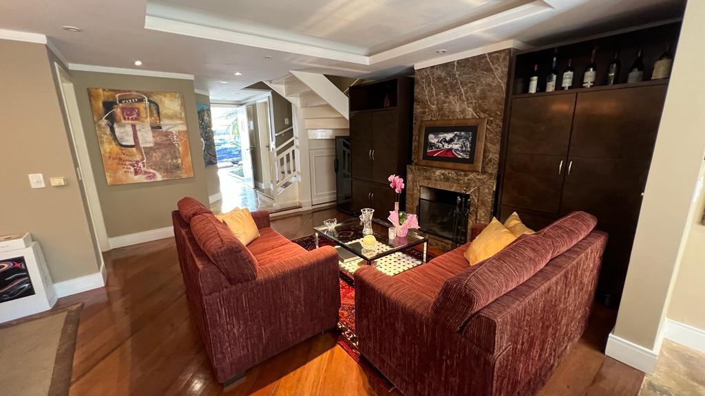 Casa em Condomínio à venda com 191m², 3 quartos, 1 suíte, 2 vagas no bairro Pedra Redonda em Porto Alegre - Foto 16