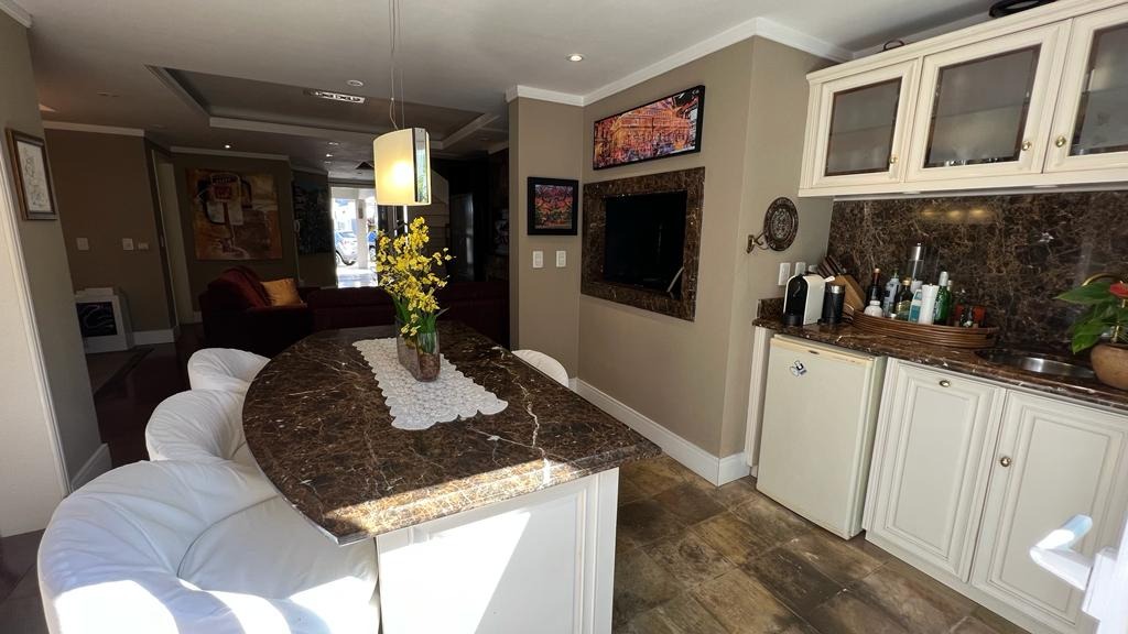 Casa em Condomínio à venda com 191m², 3 quartos, 1 suíte, 2 vagas no bairro Pedra Redonda em Porto Alegre - Foto 13