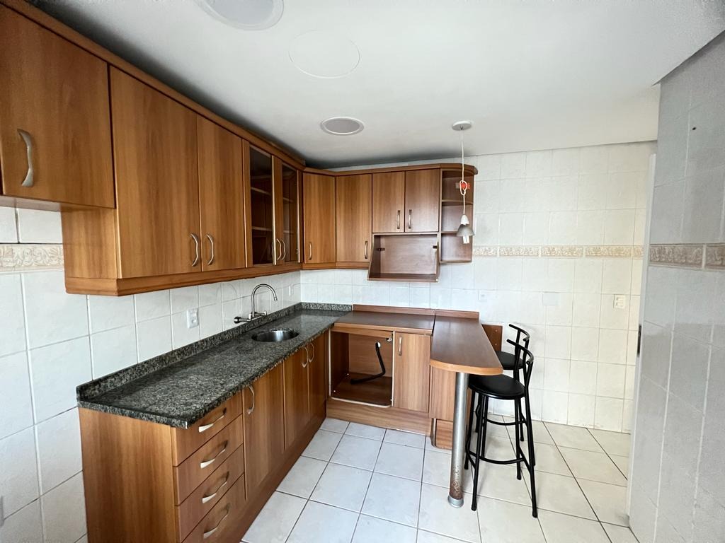 Casa em Condomínio à venda com 205m², 3 quartos, 2 vagas no bairro Pedra Redonda em Porto Alegre - Foto 10