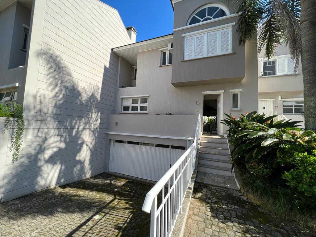 Casa em Condomínio à venda com 205m², 3 quartos, 2 vagas no bairro Pedra Redonda em Porto Alegre - Foto 2