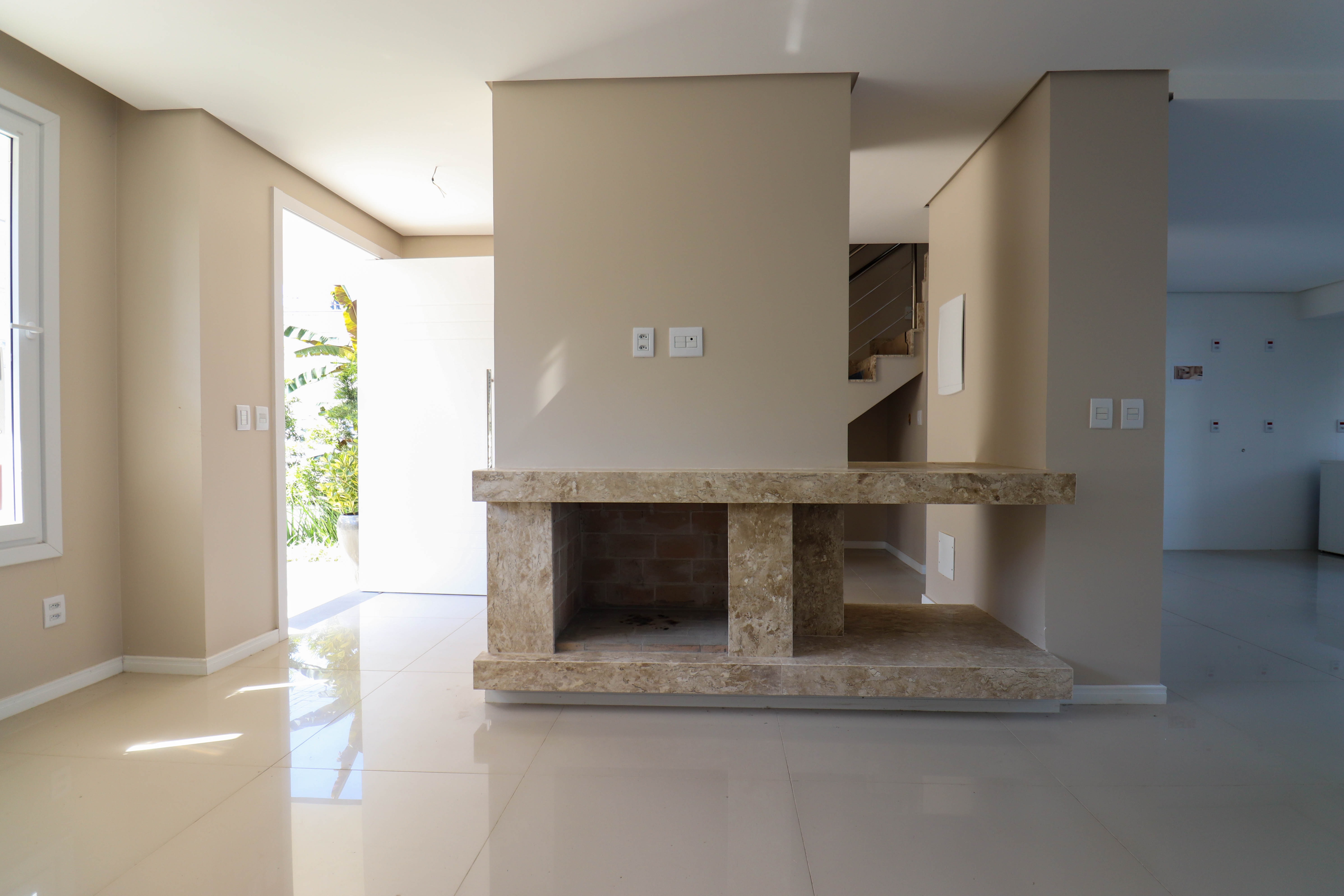 Casa à venda com 151m², 3 quartos, 2 vagas no bairro Hípica em Porto Alegre - Foto 4