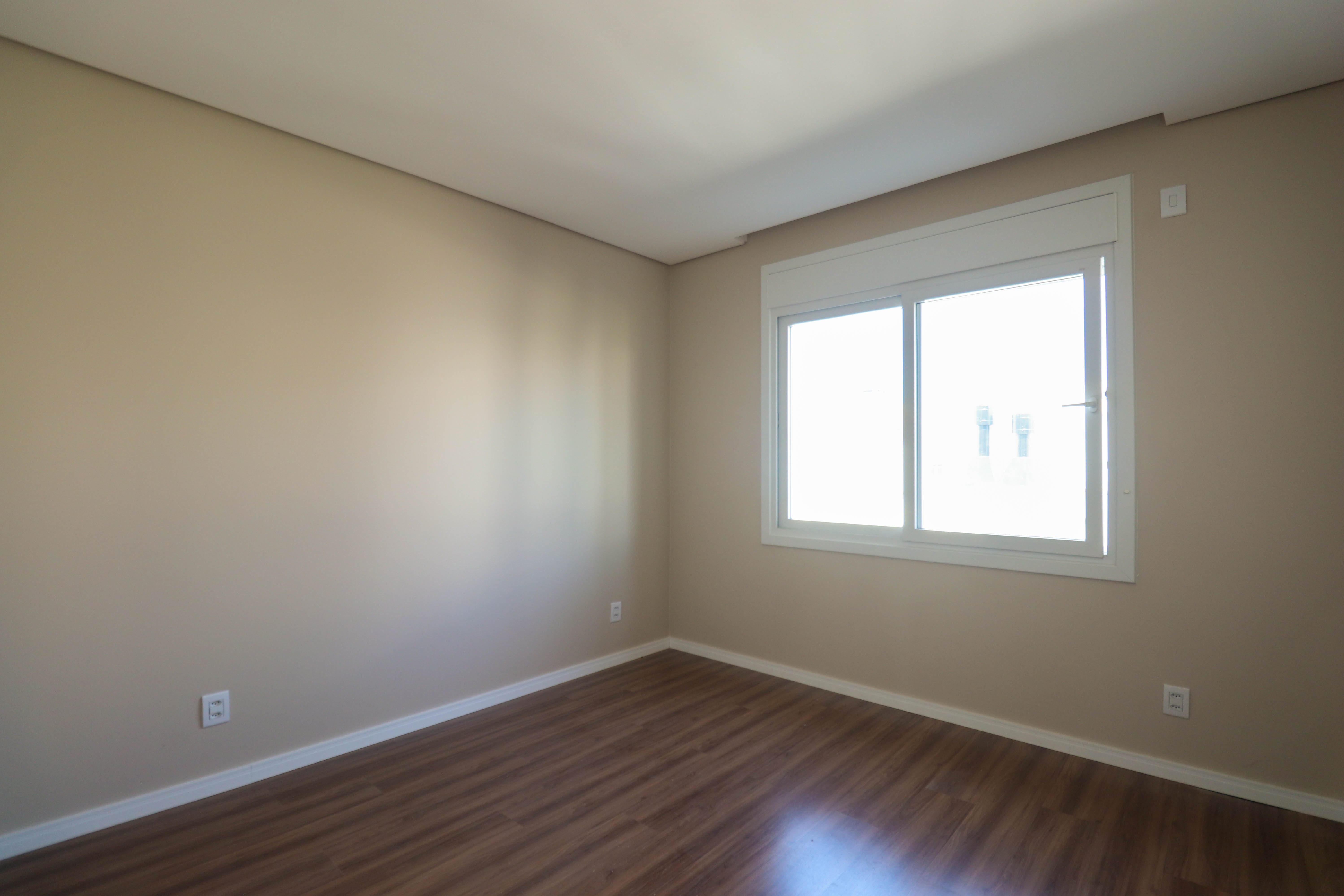 Casa à venda com 151m², 3 quartos, 2 vagas no bairro Hípica em Porto Alegre - Foto 14