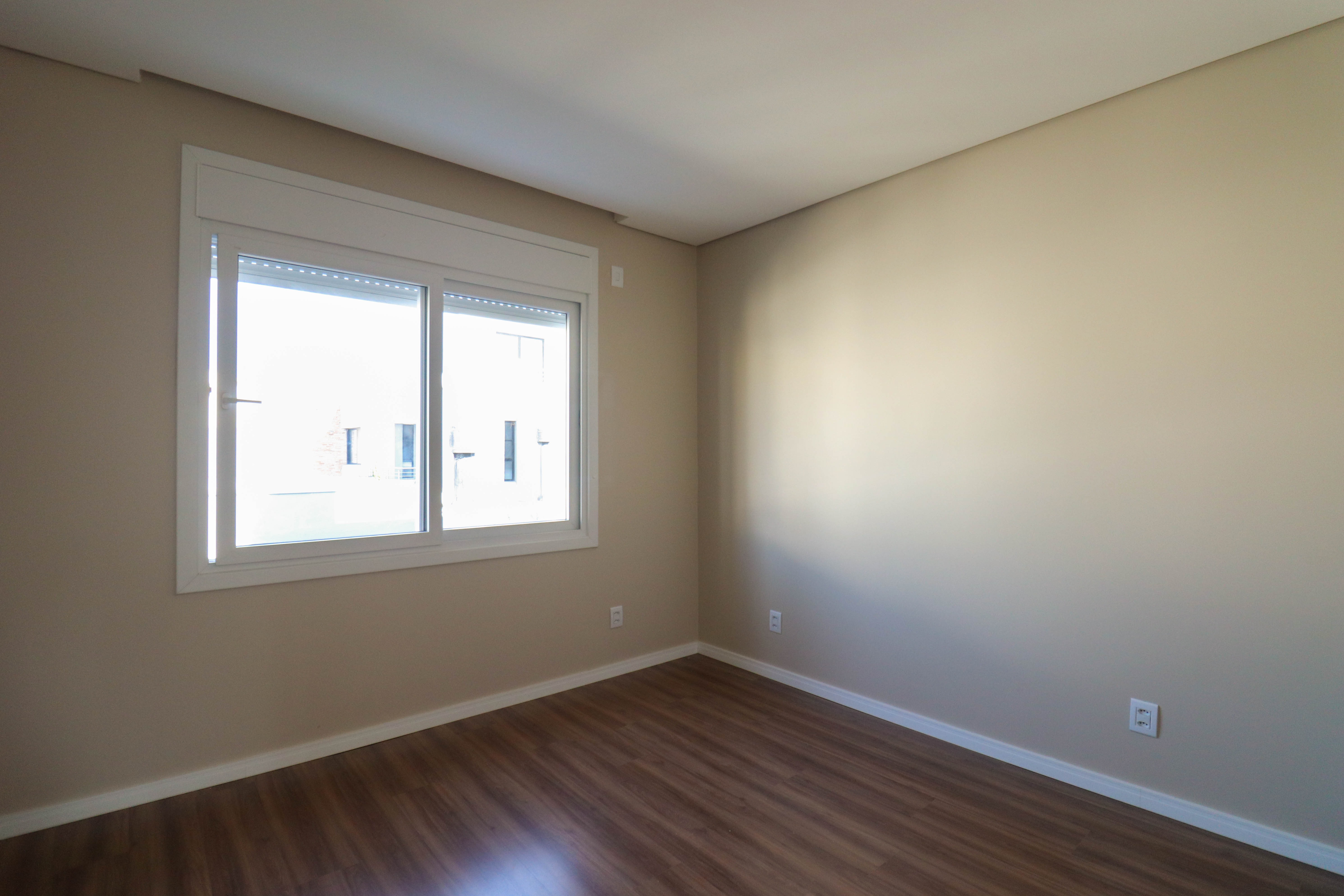 Casa à venda com 151m², 3 quartos, 2 vagas no bairro Hípica em Porto Alegre - Foto 15