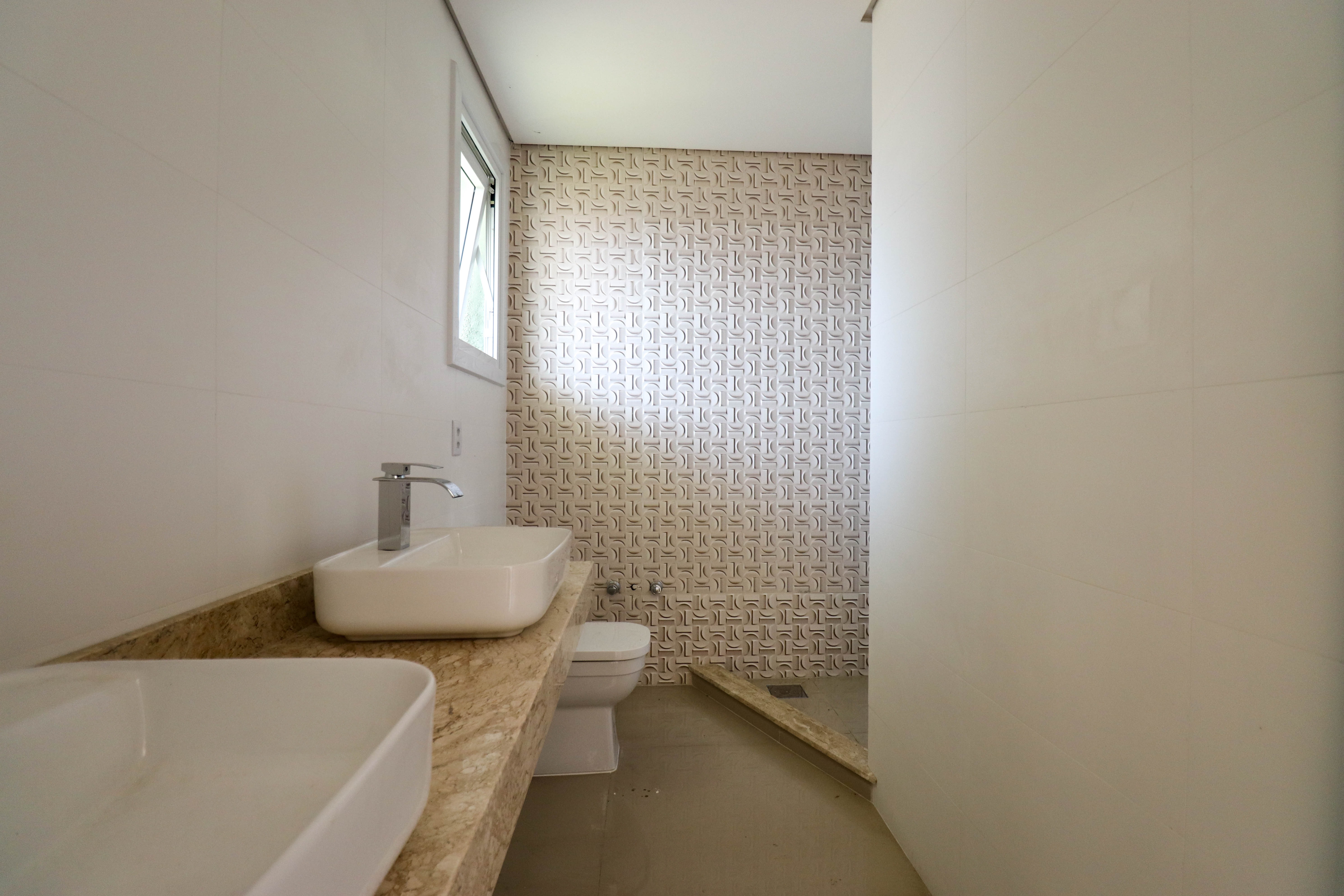 Casa à venda com 151m², 3 quartos, 2 vagas no bairro Hípica em Porto Alegre - Foto 17