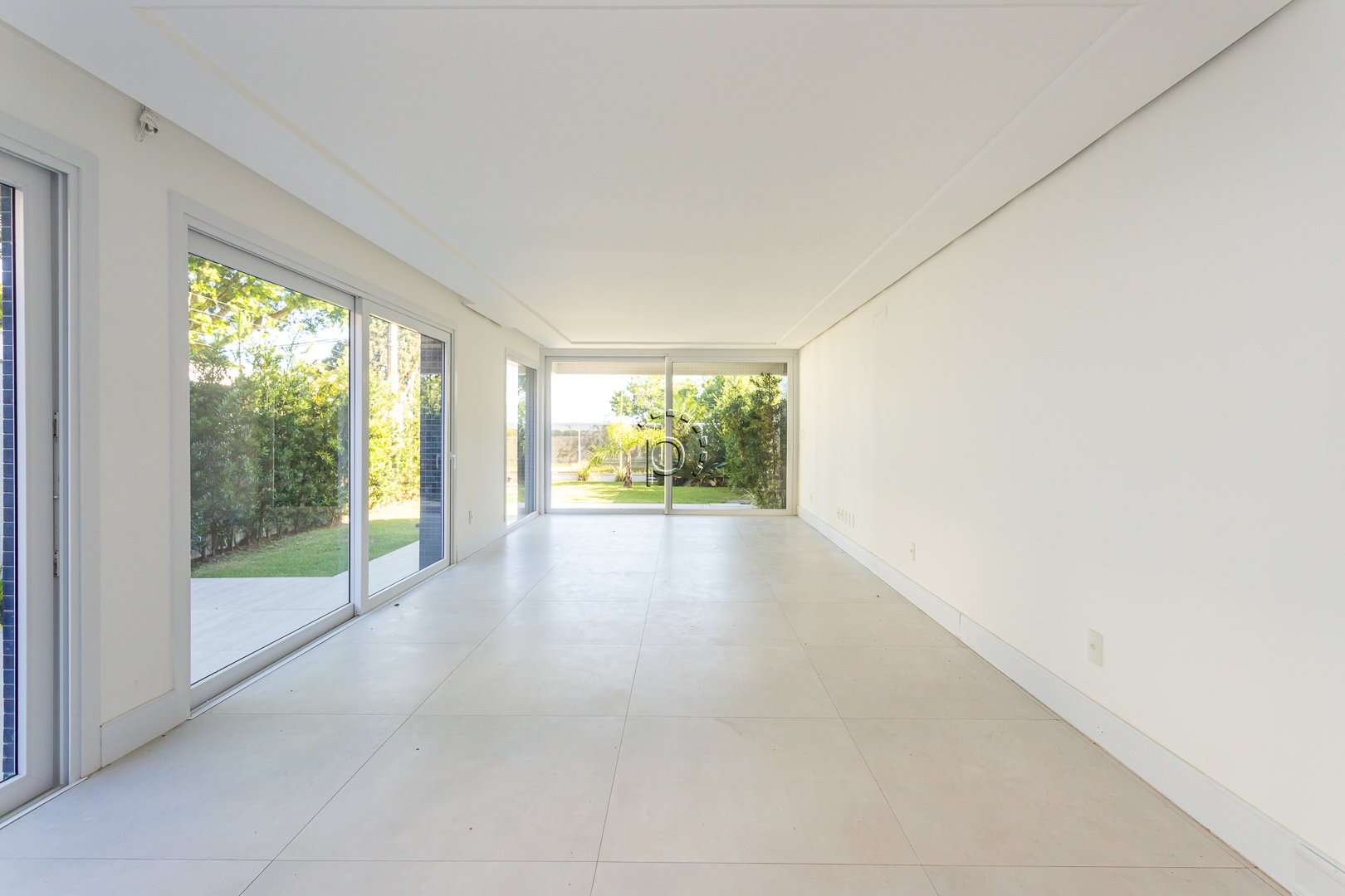 Apartamento para alugar com 181m², 3 quartos, 403 vagas no bairro Vila Assunção em Porto Alegre - Foto 3