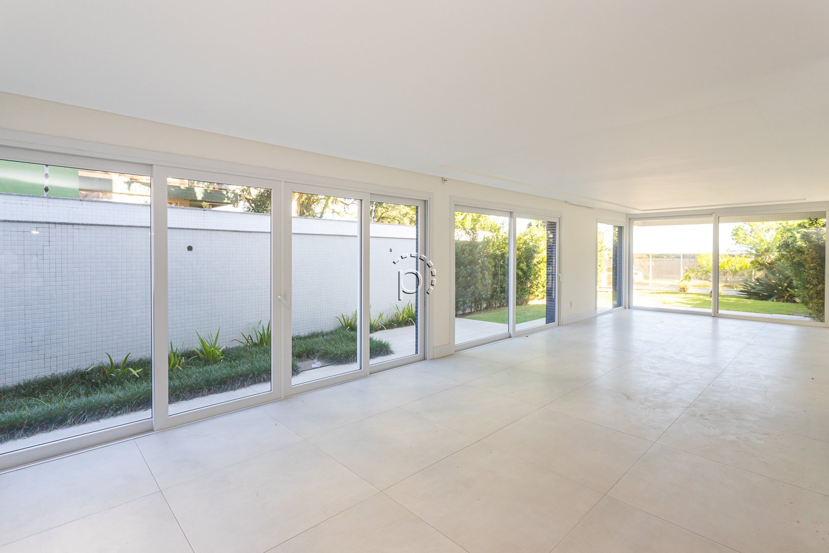 Apartamento para alugar com 181m², 3 quartos, 403 vagas no bairro Vila Assunção em Porto Alegre - Foto 4