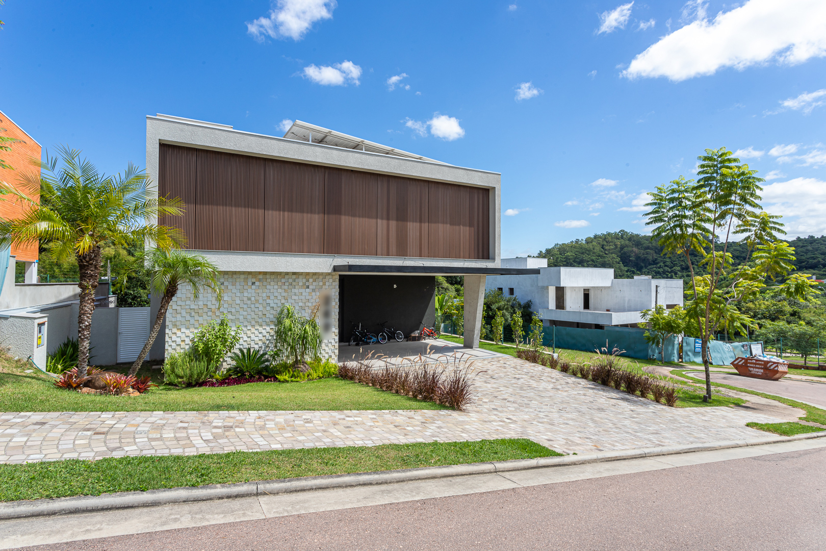 Casa em Condomínio à venda com 290m², 4 quartos, 2 suítes, 4 vagas no bairro Alphaville em Porto Alegre
