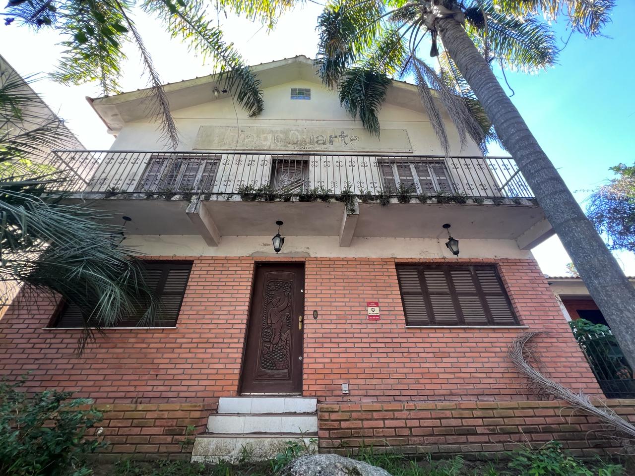 Terreno à venda com 677m² no bairro Tristeza em Porto Alegre