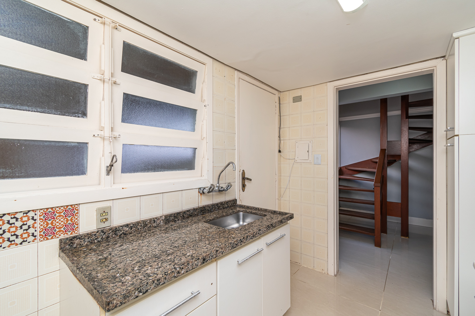 Casa em Condomínio à venda com 122m², 2 quartos, 1 vaga no bairro Ipanema em Porto Alegre - Foto 12